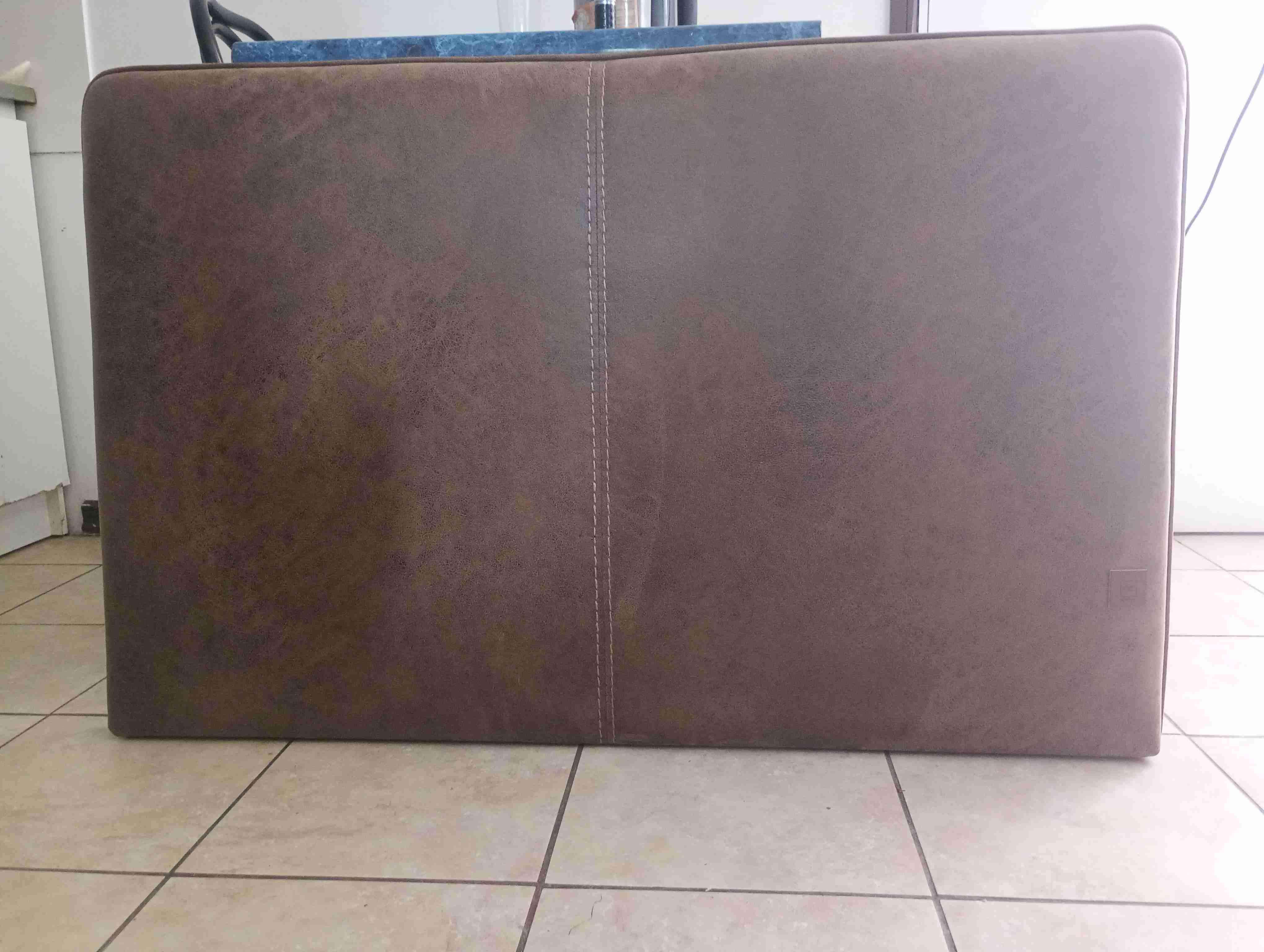 Respaldo de cama tapizado