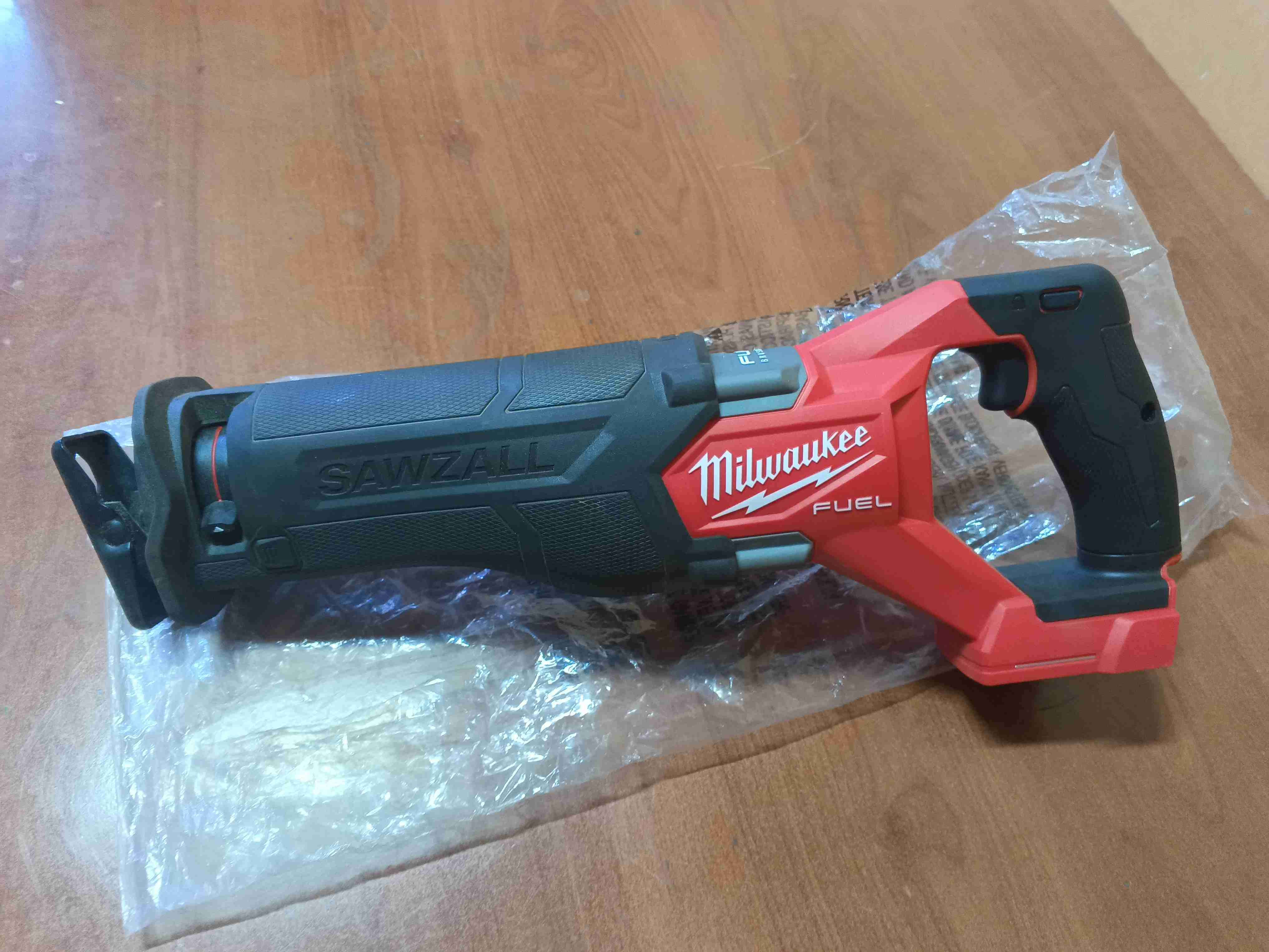 Sierra recíproca Milwaukee - miniatura 4