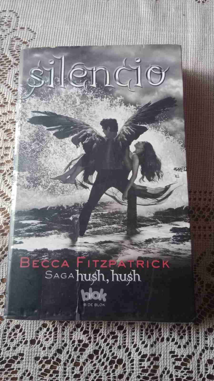 Libro 'Silencio' de Becca Fitzpatrick - miniatura 2