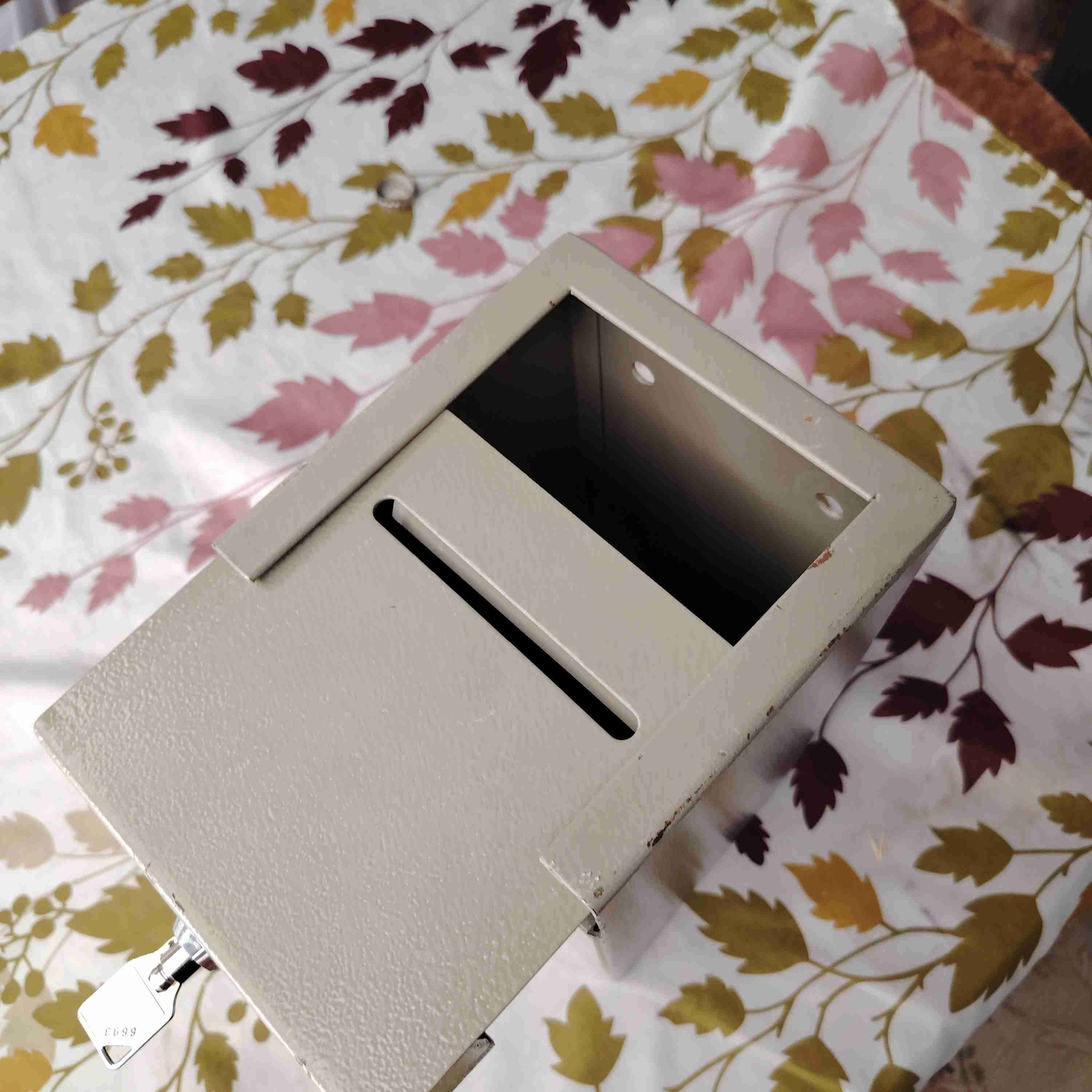 Caja de seguridad con cerradura - 4