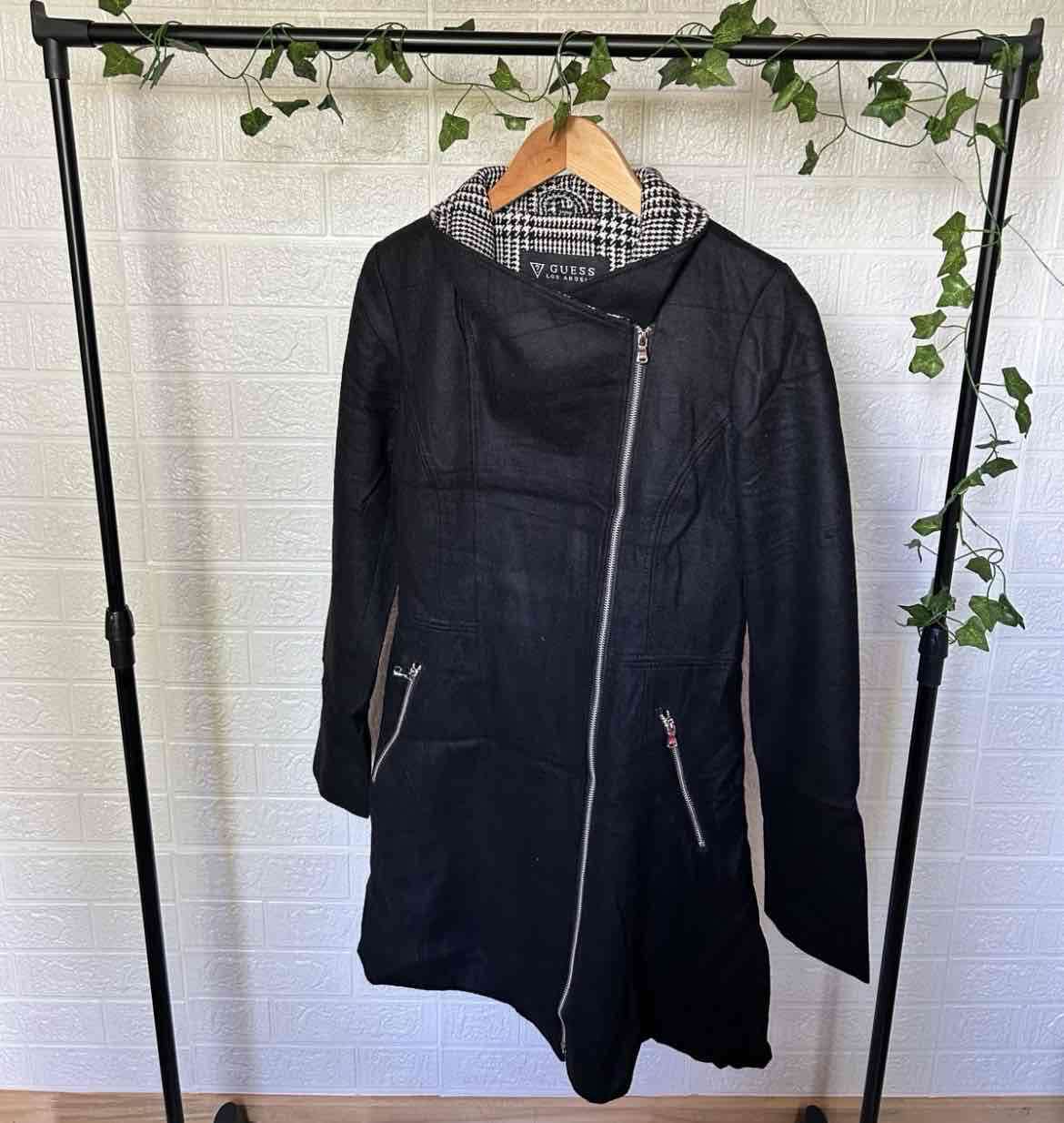 Abrigo negro Guess con forro a cuadros - miniatura 5