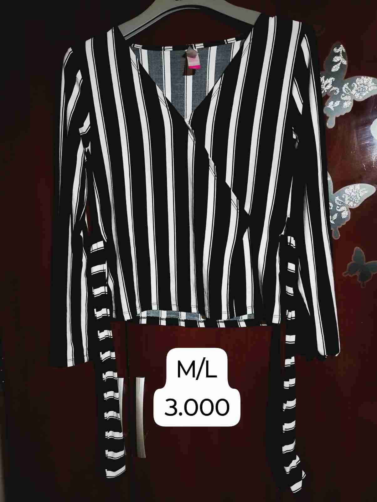 Blusa rayada blanco y negro