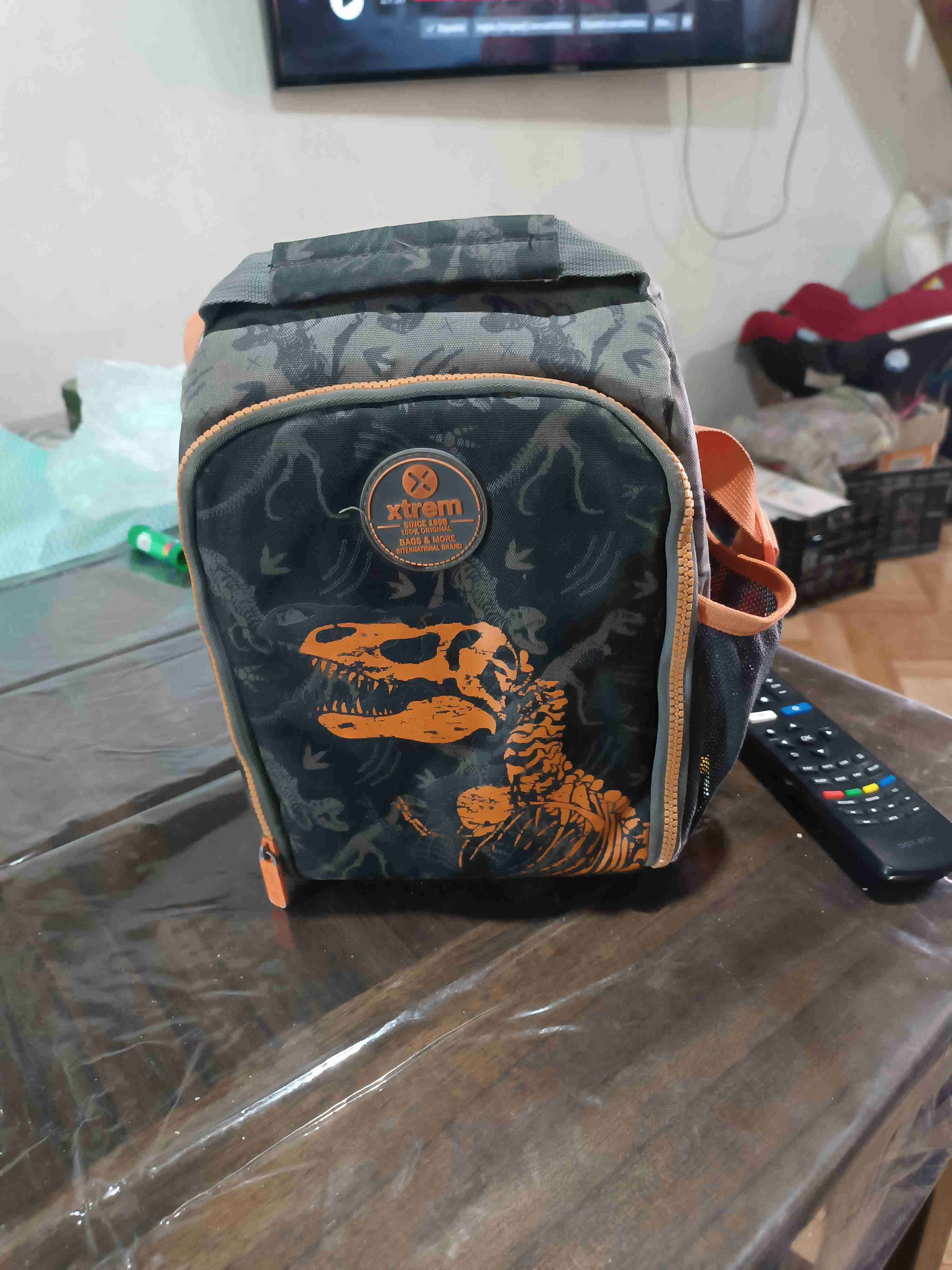 Lonchera Xtrem con dinosaurio