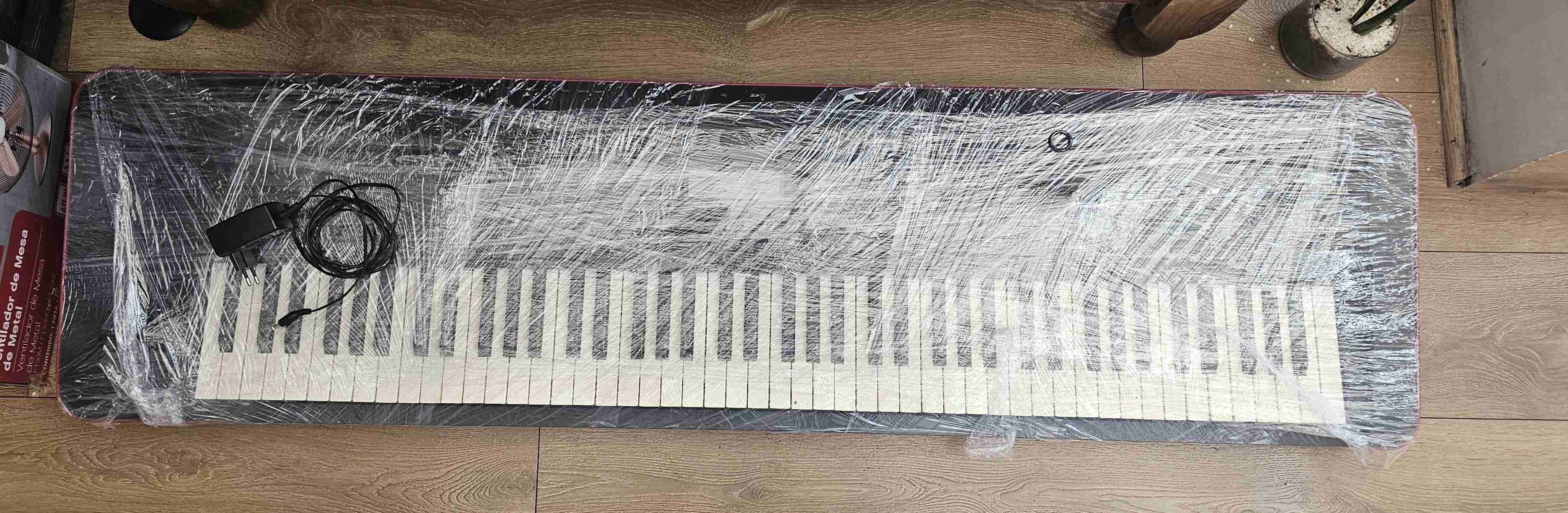 Sintetizador edición limitada 88 teclas KORG - miniatura 3