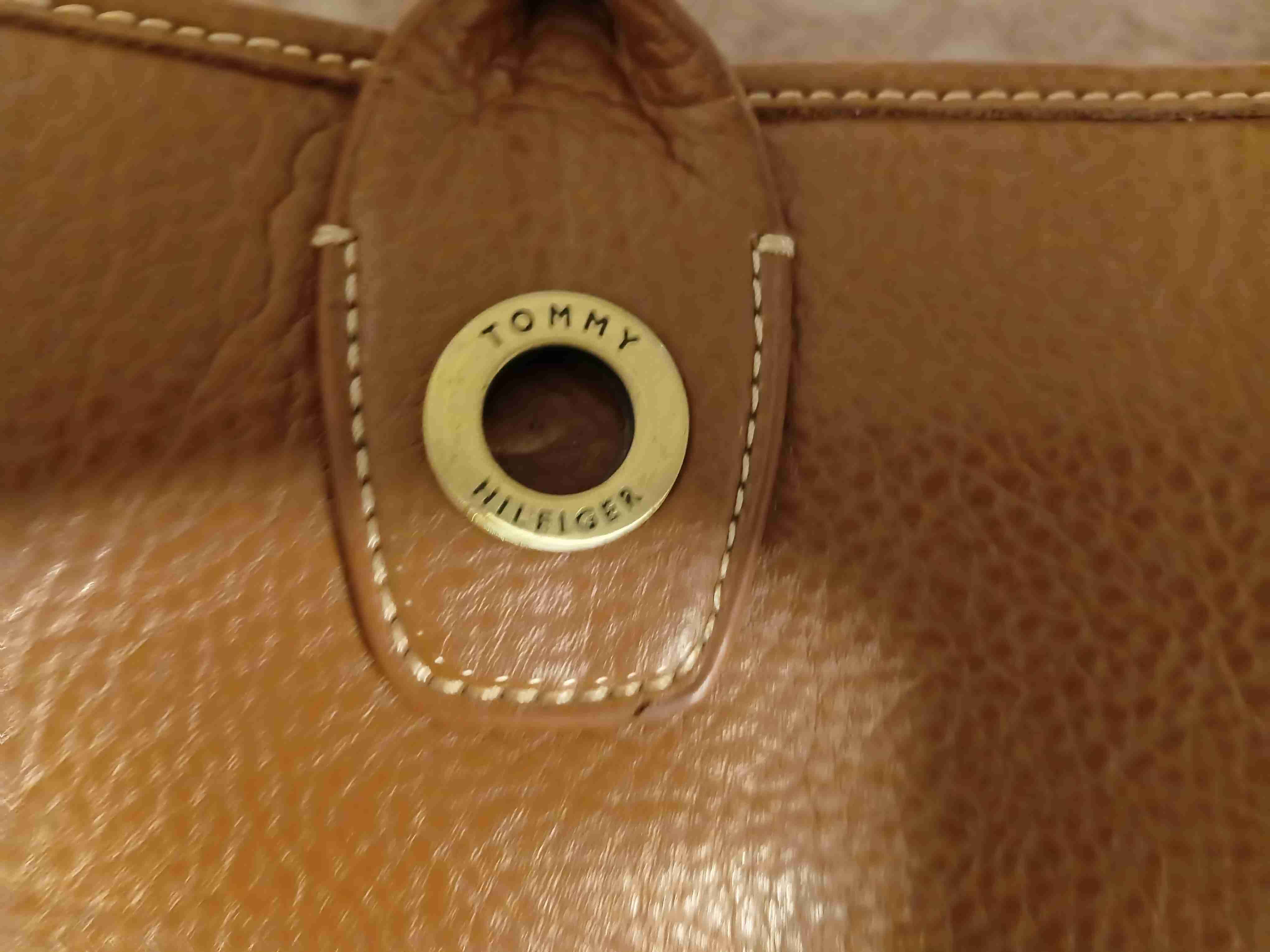 Cartera grande marrón con tachuelas - miniatura 2