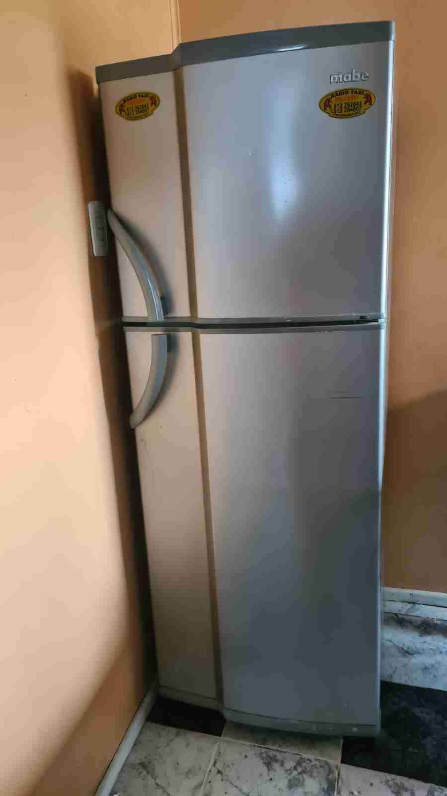 Refrigerador de dos puertas usado - miniatura 2