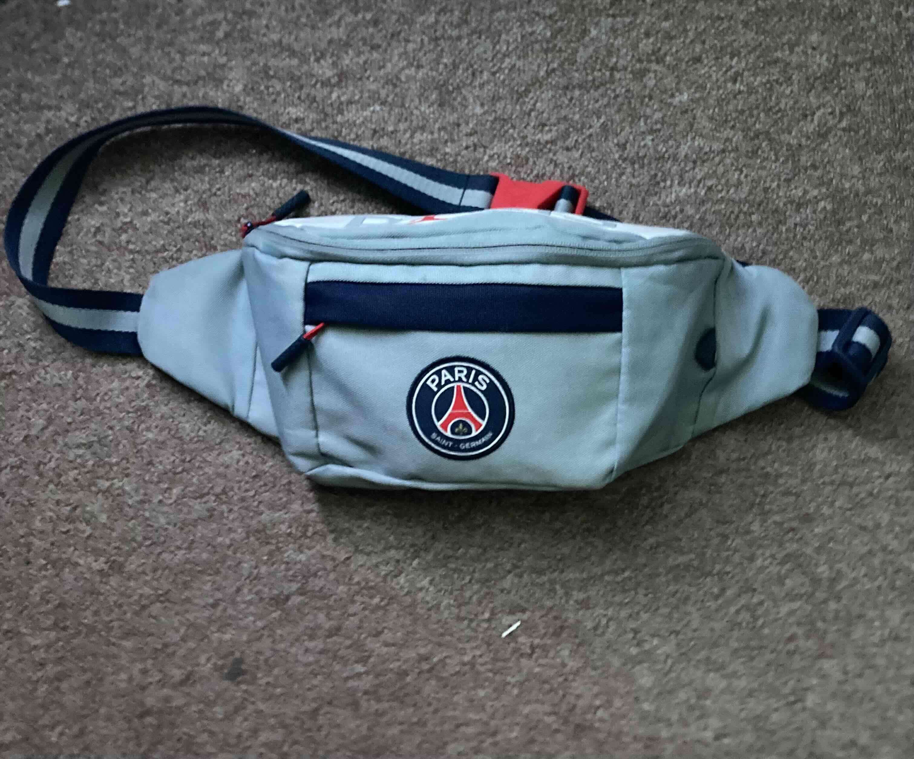 Riñonera PSG gris
