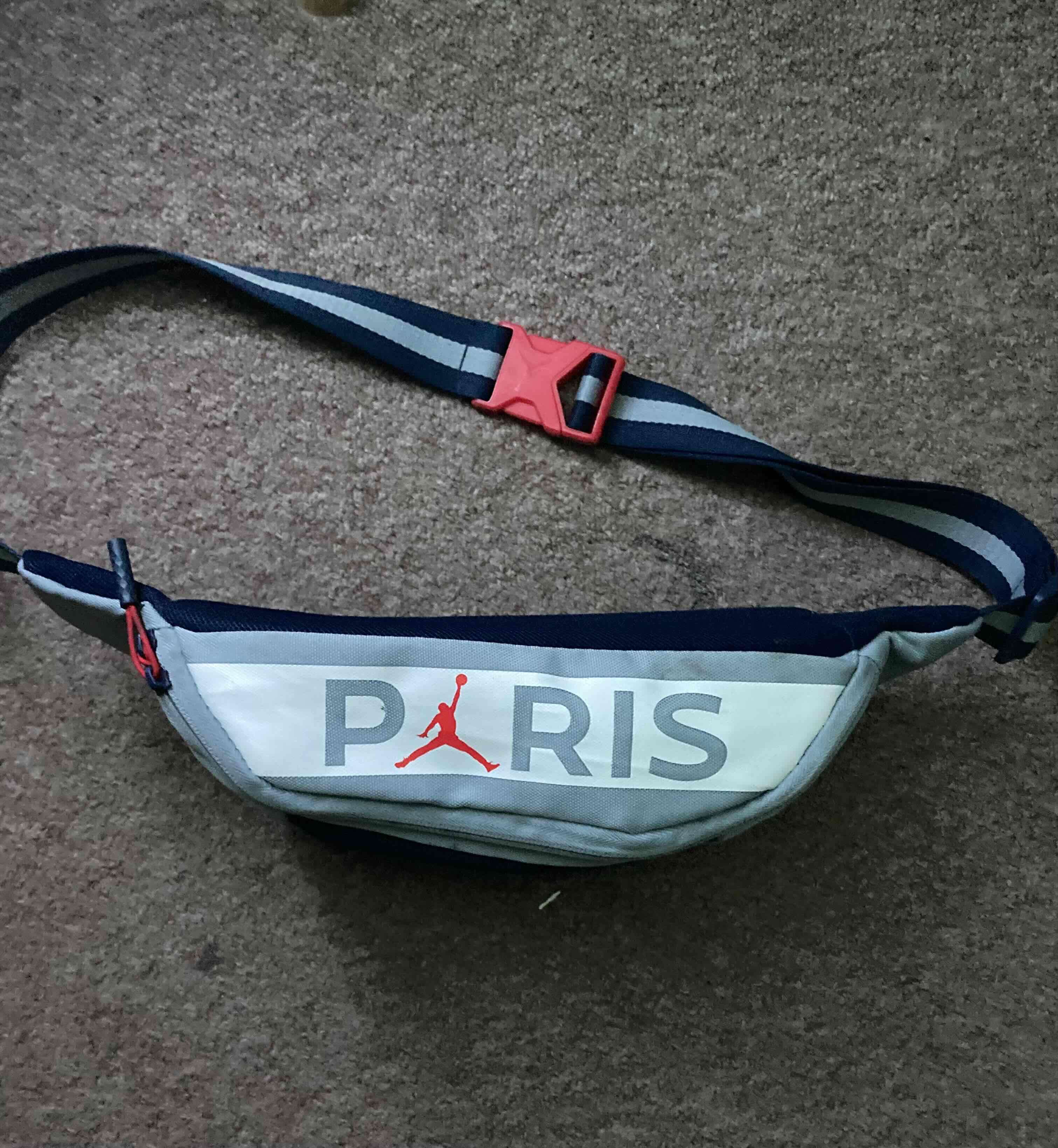 Riñonera PSG gris - miniatura 2