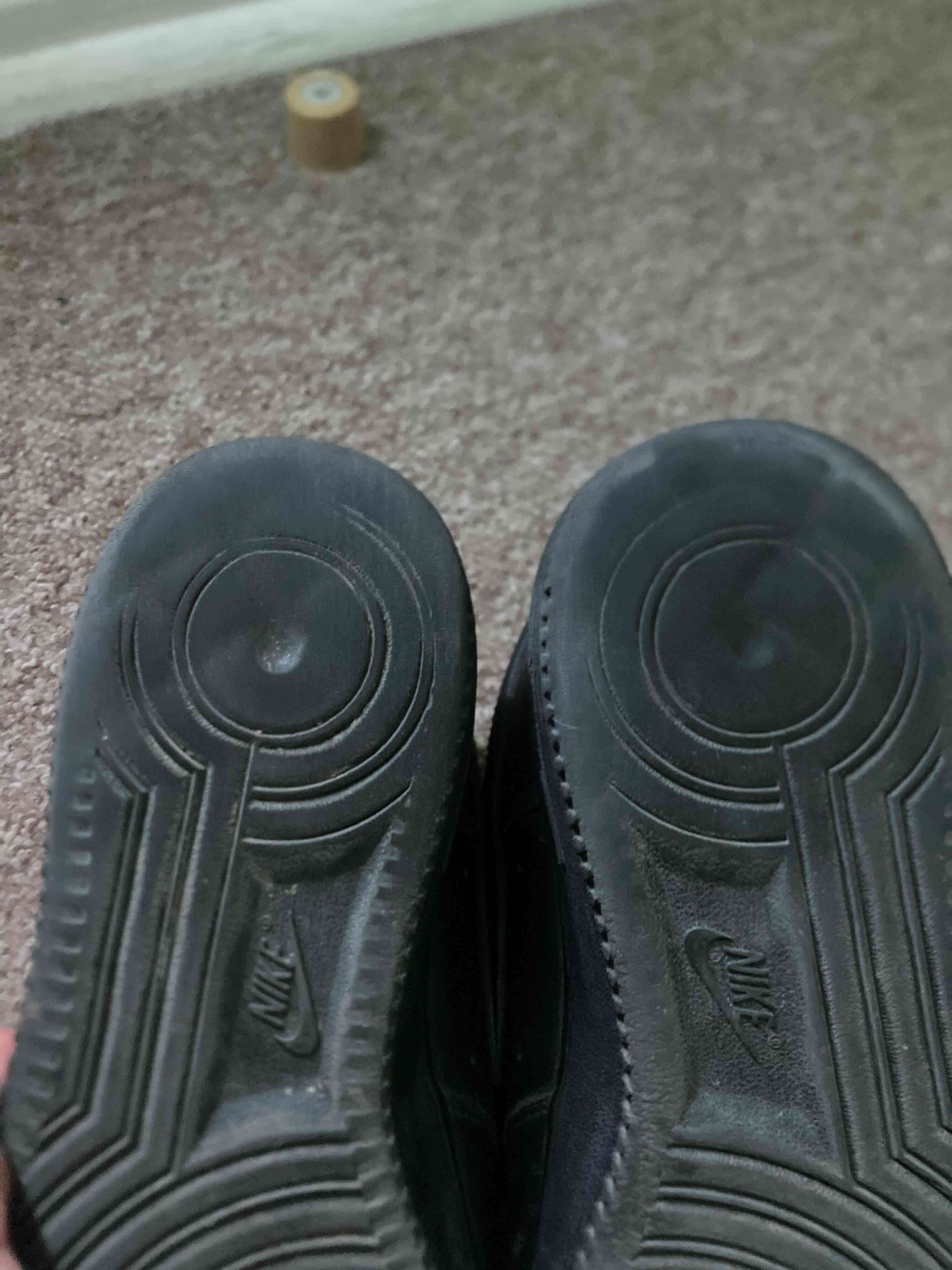 Zapatillas negras deportivas - miniatura 2