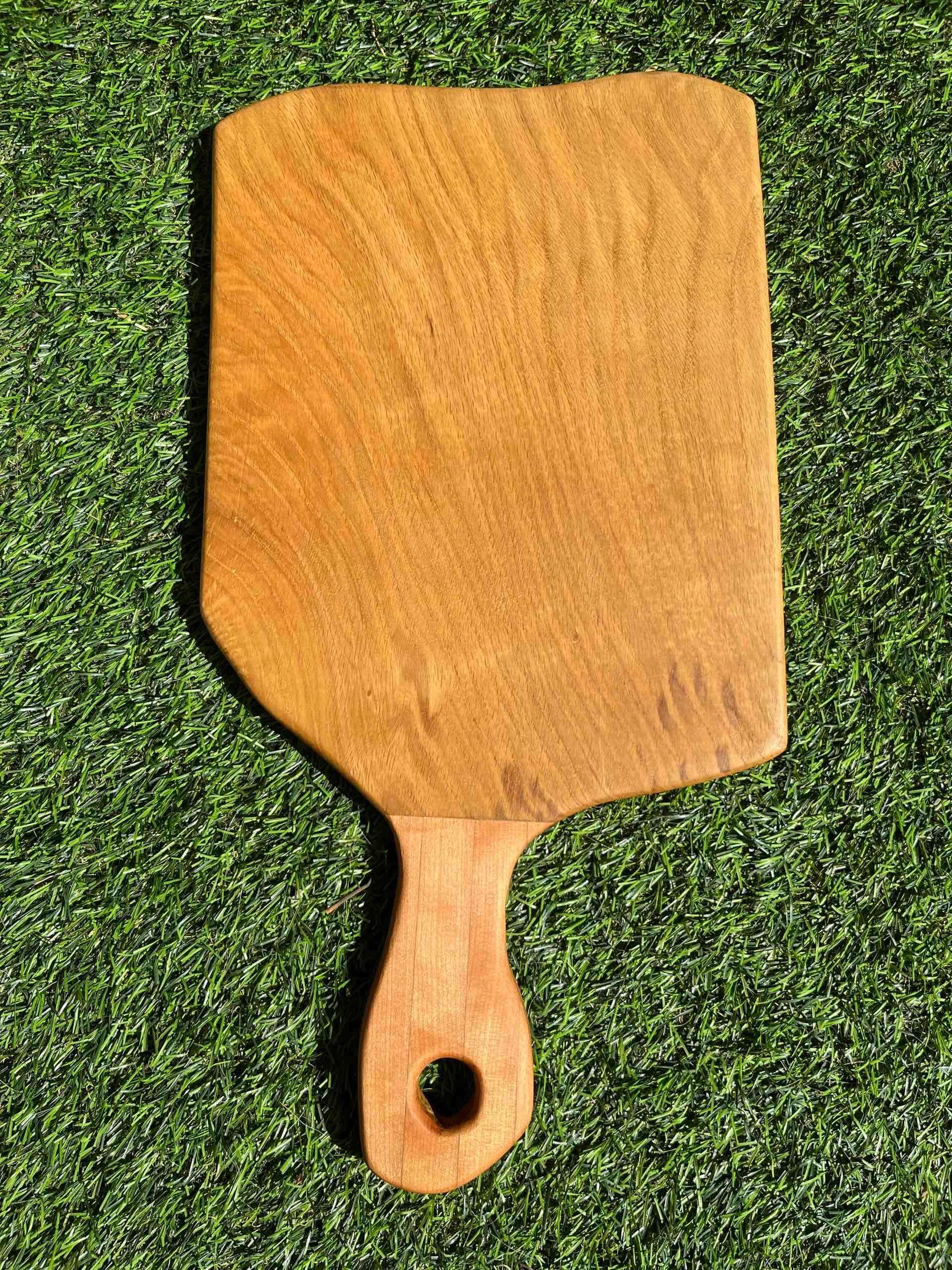 Tabla de cortar de madera artesanal - miniatura 2