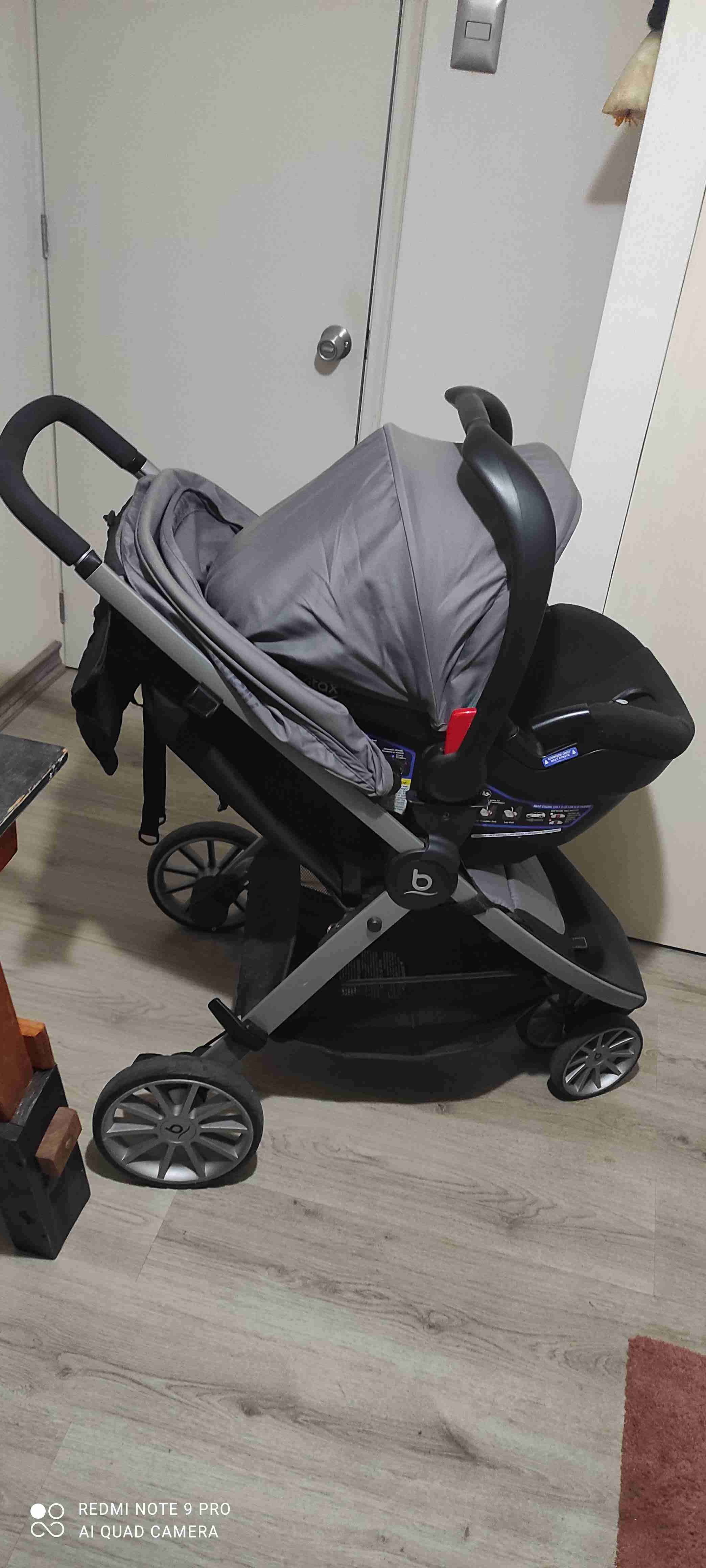 Coche +Silla de auto BRITAX B Lively - miniatura 3