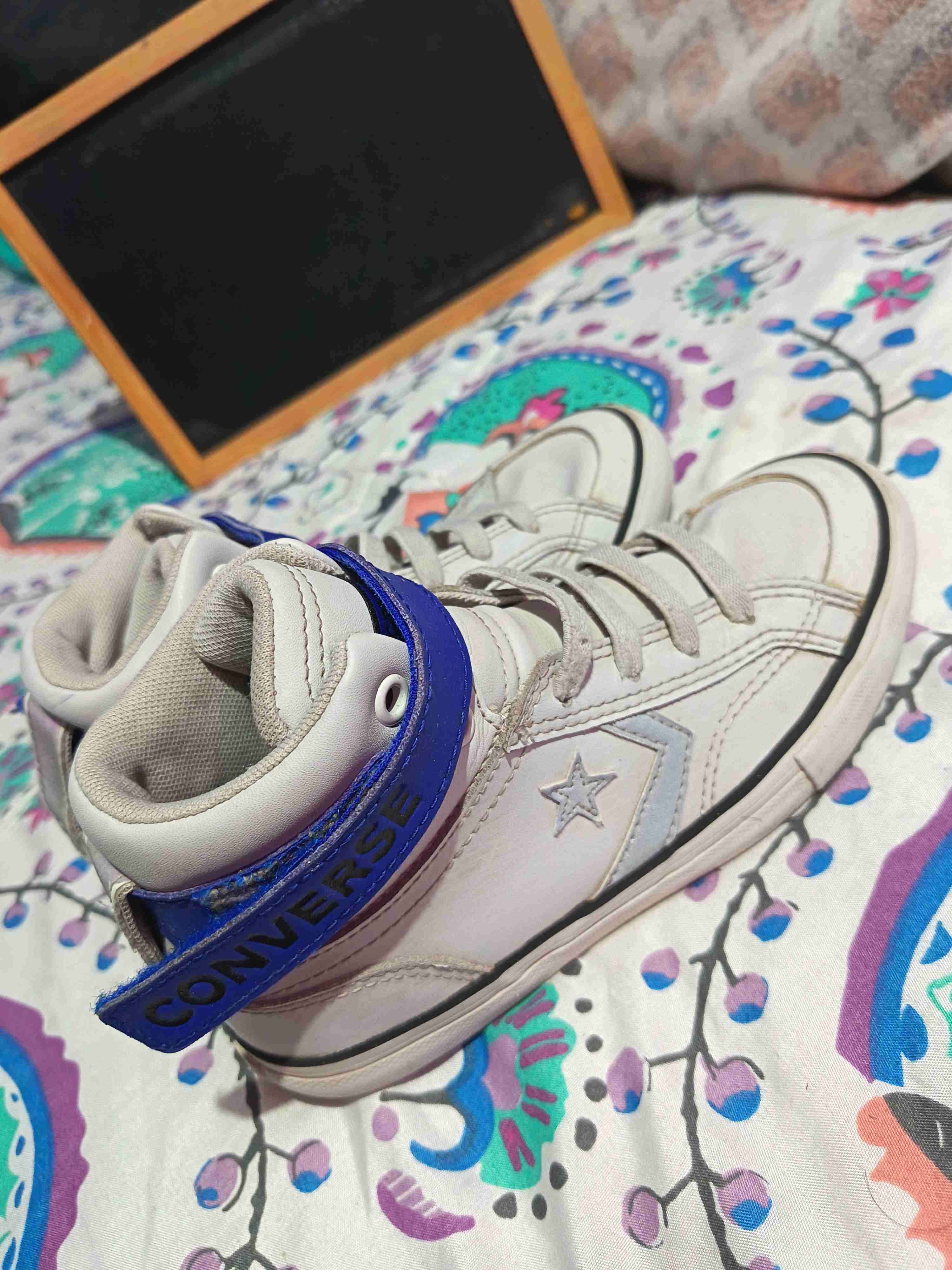 Zapatilla infantil colorida - miniatura 4