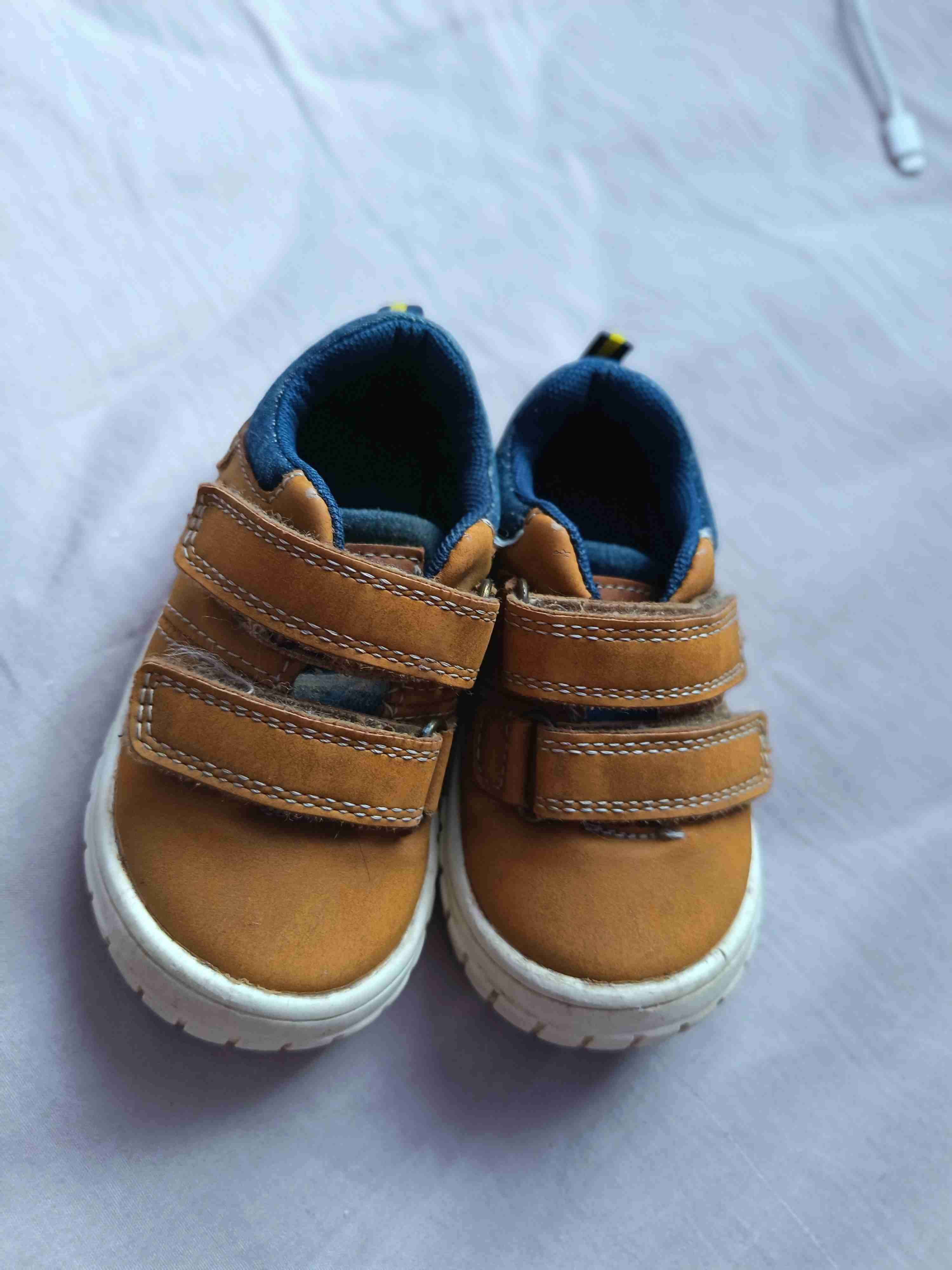 Zapatos de niño café con velcro - miniatura 2