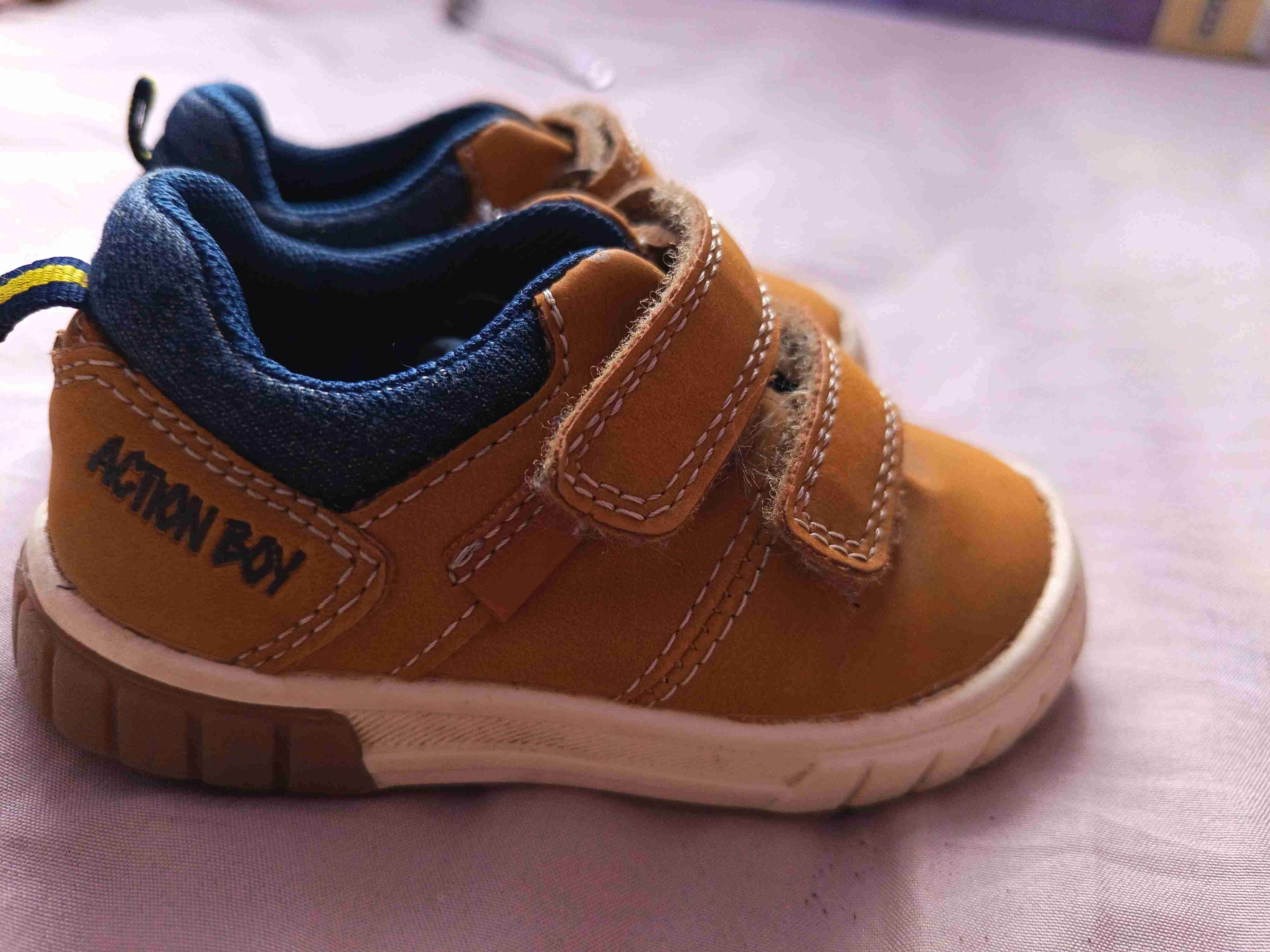 Zapatos de niño café con velcro - miniatura 3