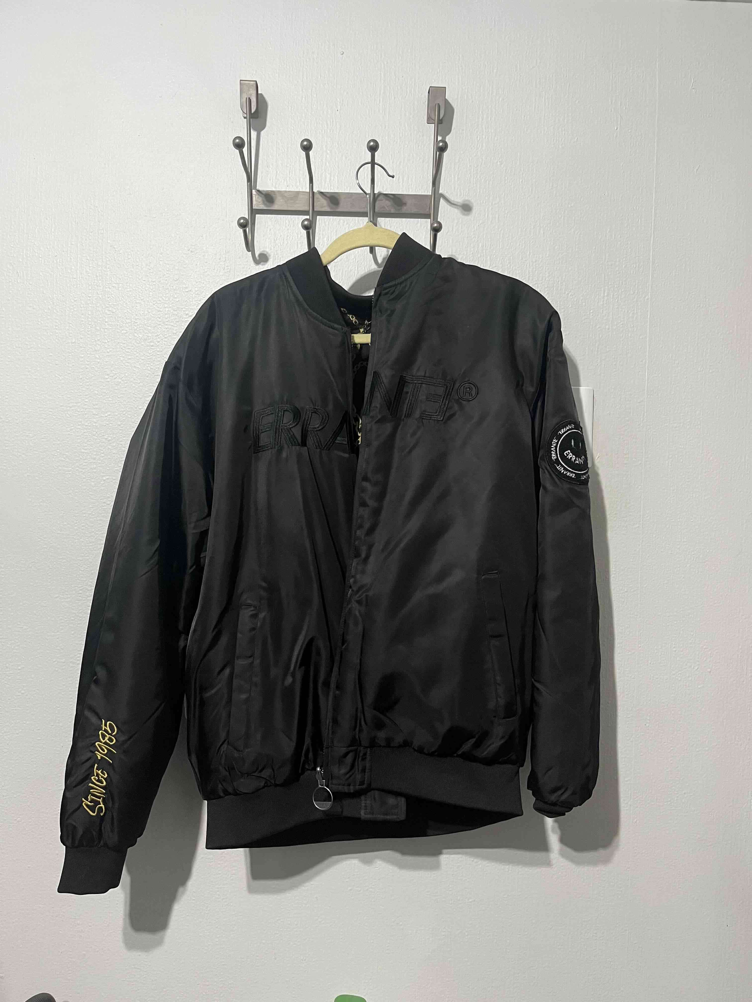 Chaqueta bomber negra - Errante