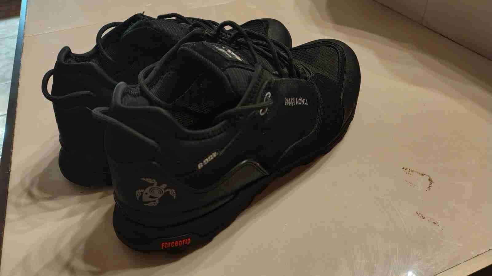 Zapatillas negras varón Haka Honu - miniatura 3