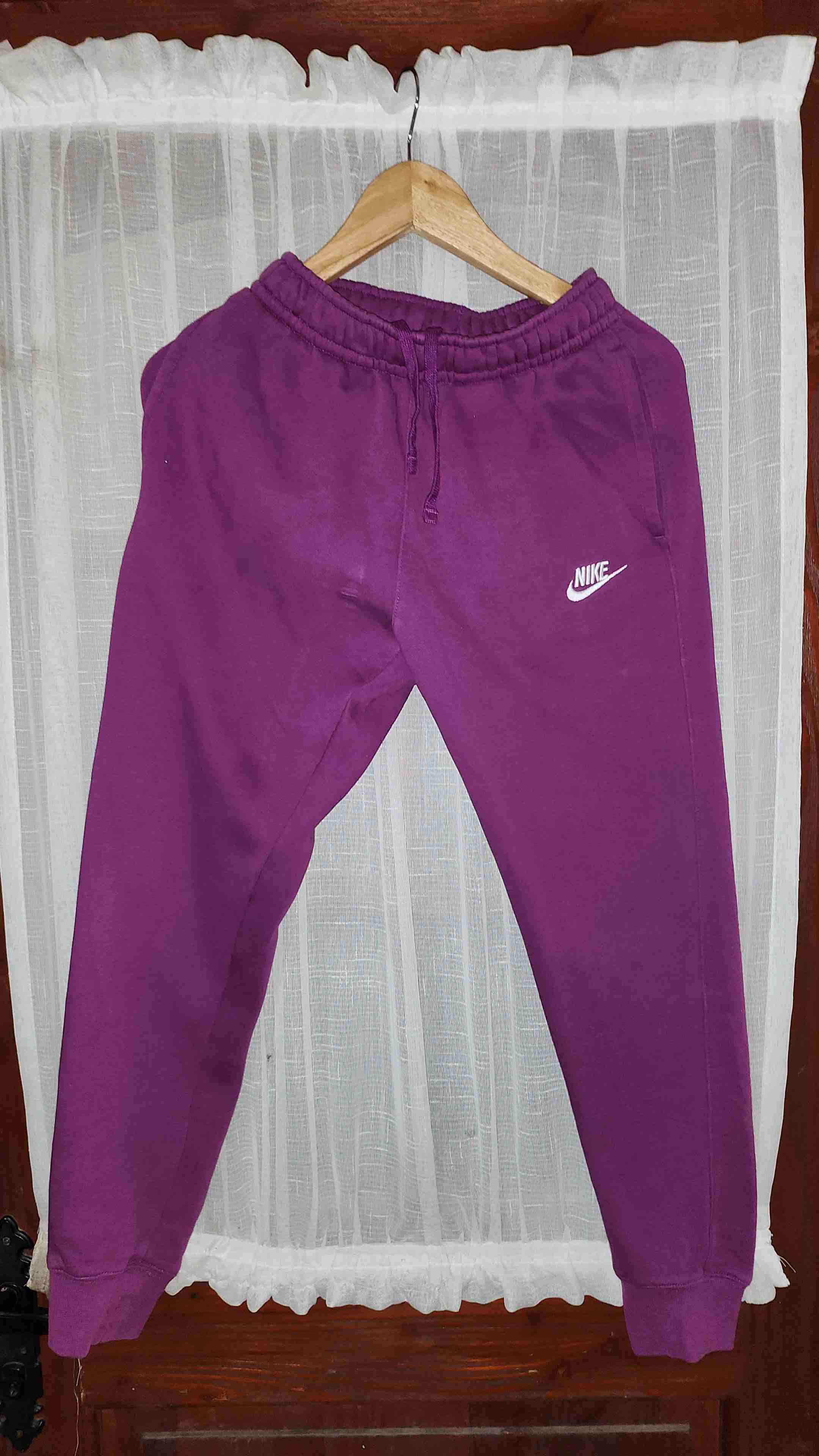 Pantalón deportivo morado Nike