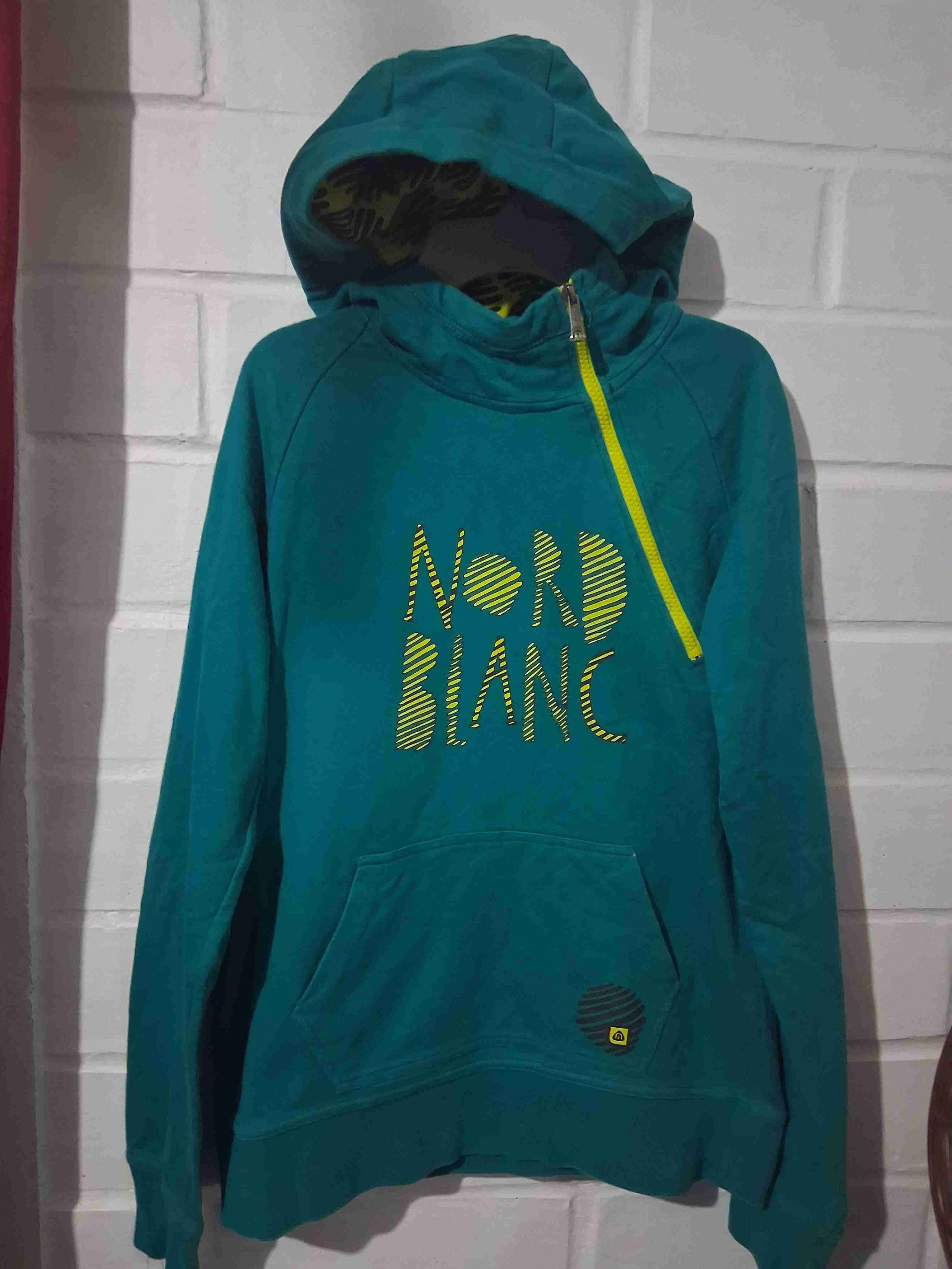 Polerón verde con capucha Nord Blanc