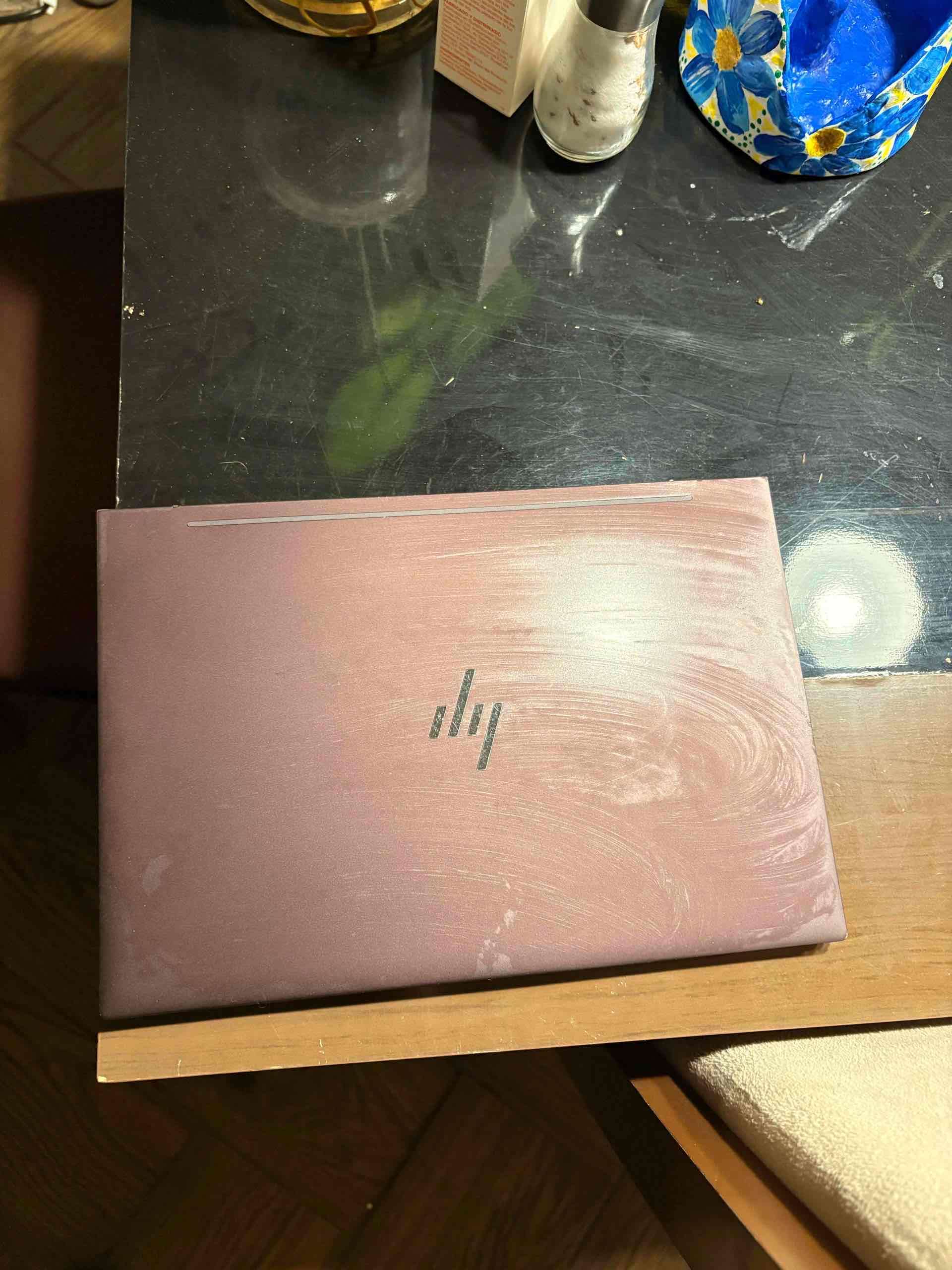 HP Envy Laptop 15-ep0013dx - miniatura 4