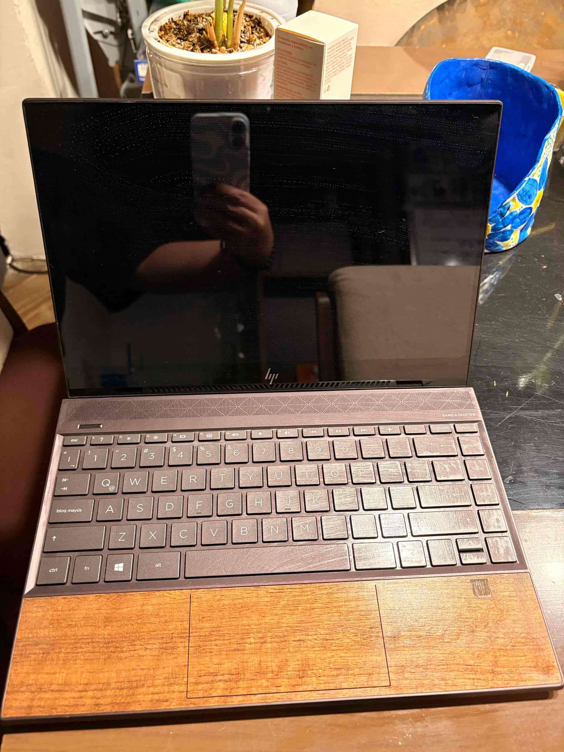 HP Envy Laptop 15-ep0013dx - miniatura 6