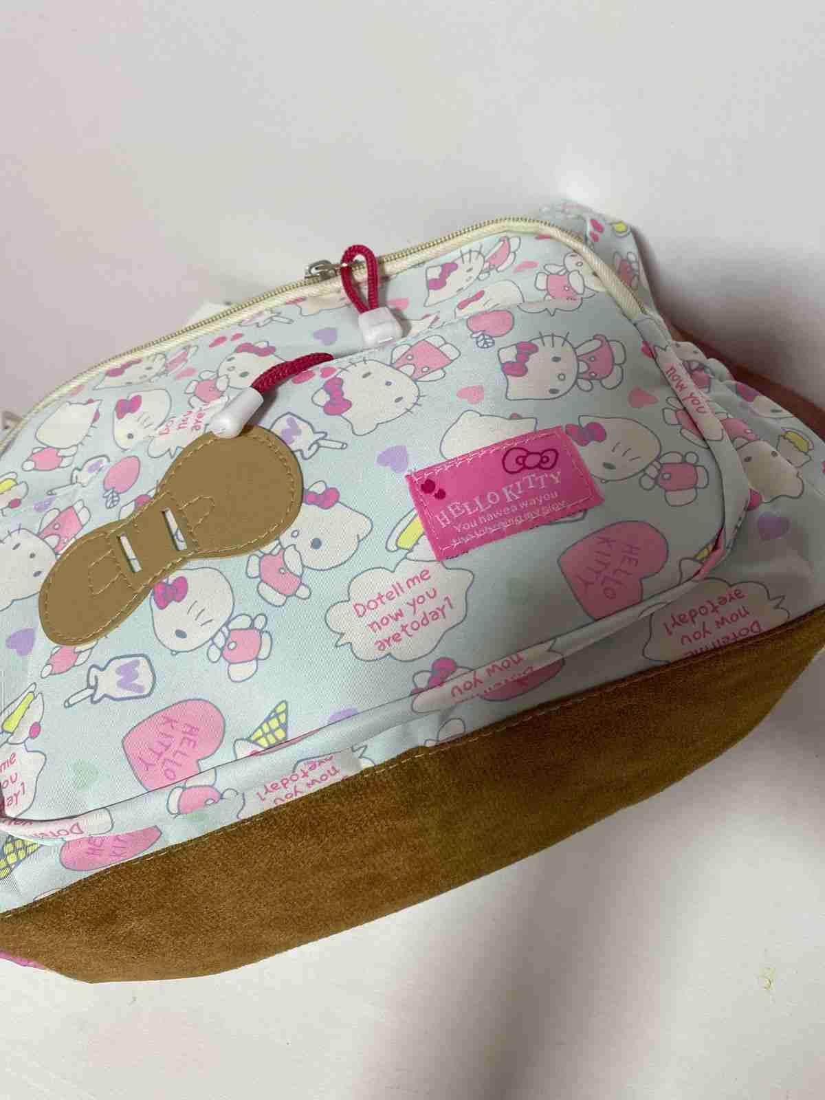 Bolso estampado Hello Kitty - miniatura 4