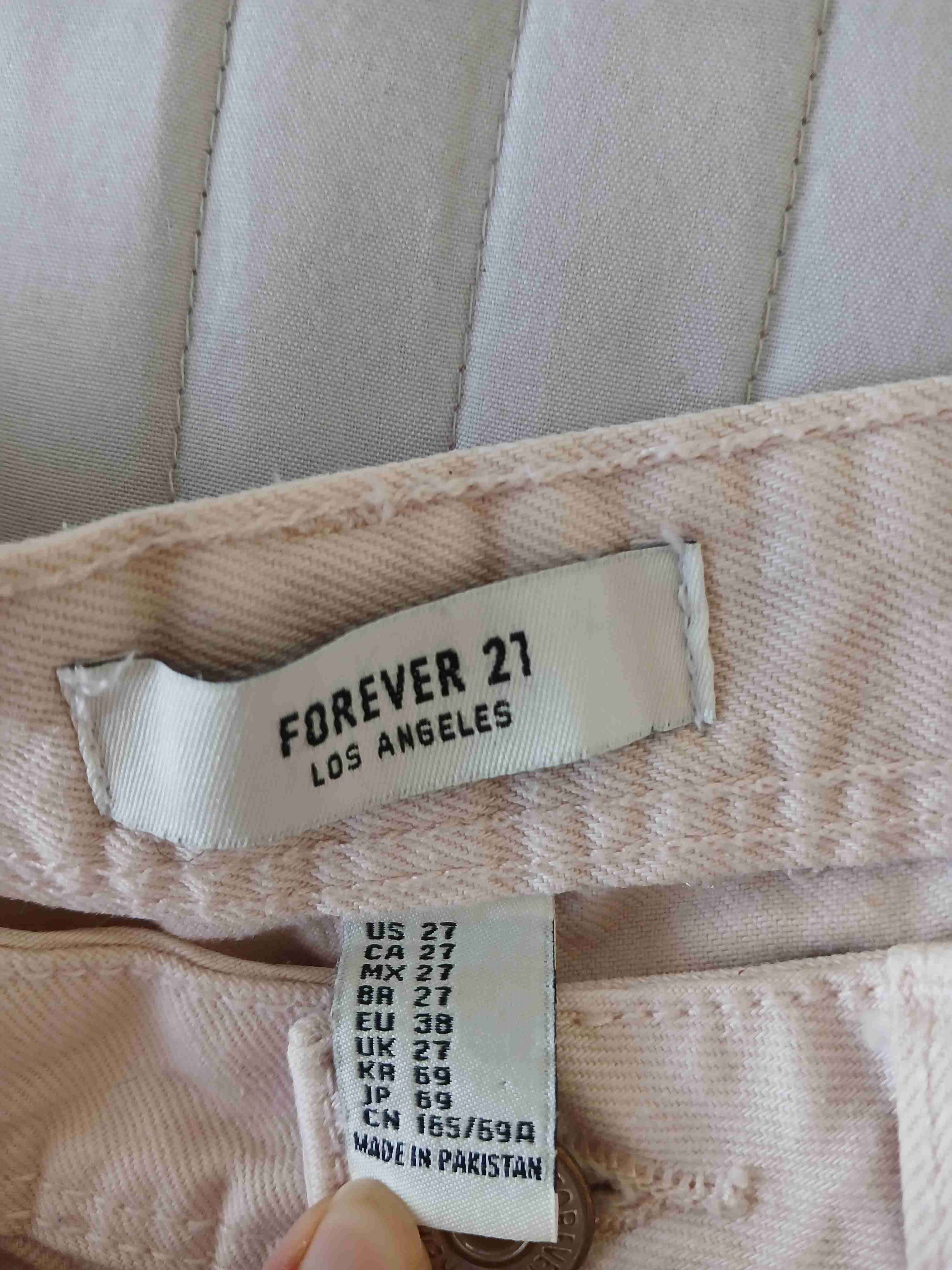 Jeans rosados desgastados - miniatura 2