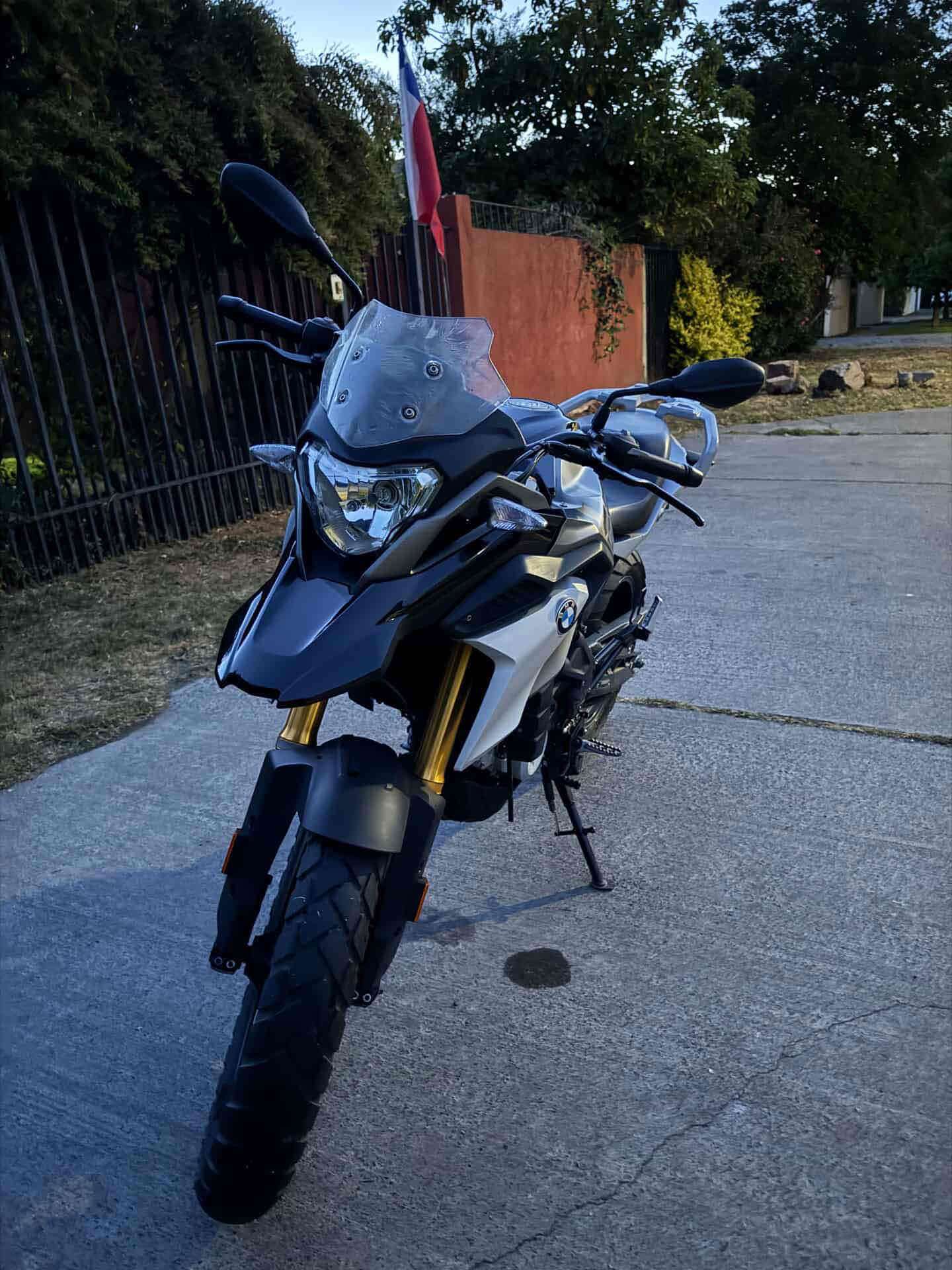 Moto BMW GS 310 negro - miniatura 3