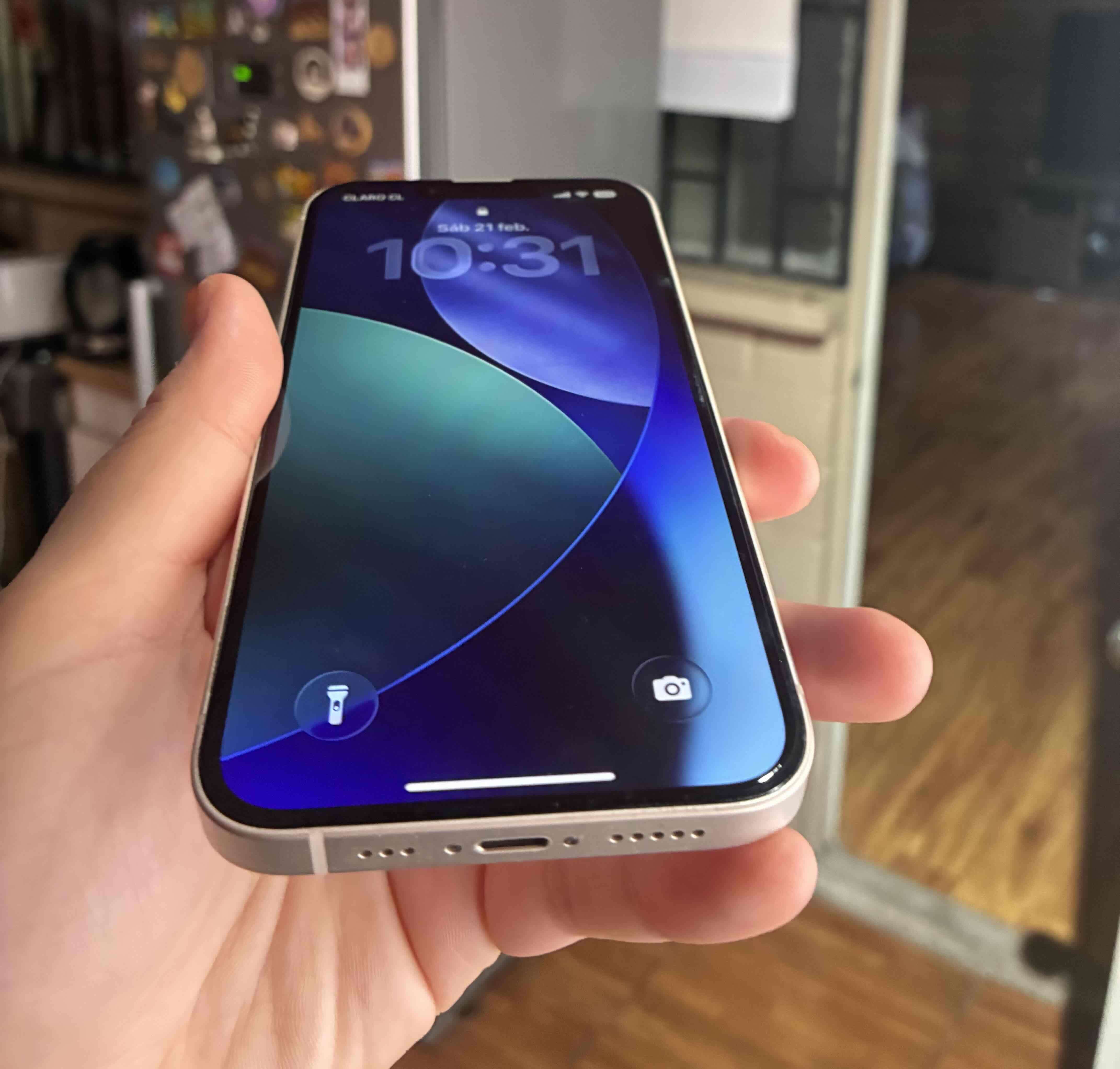 iPhone 14  blanco en caja - miniatura 4