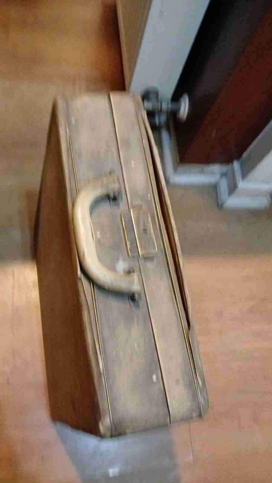 Máquina de escribir vintage - miniatura 2