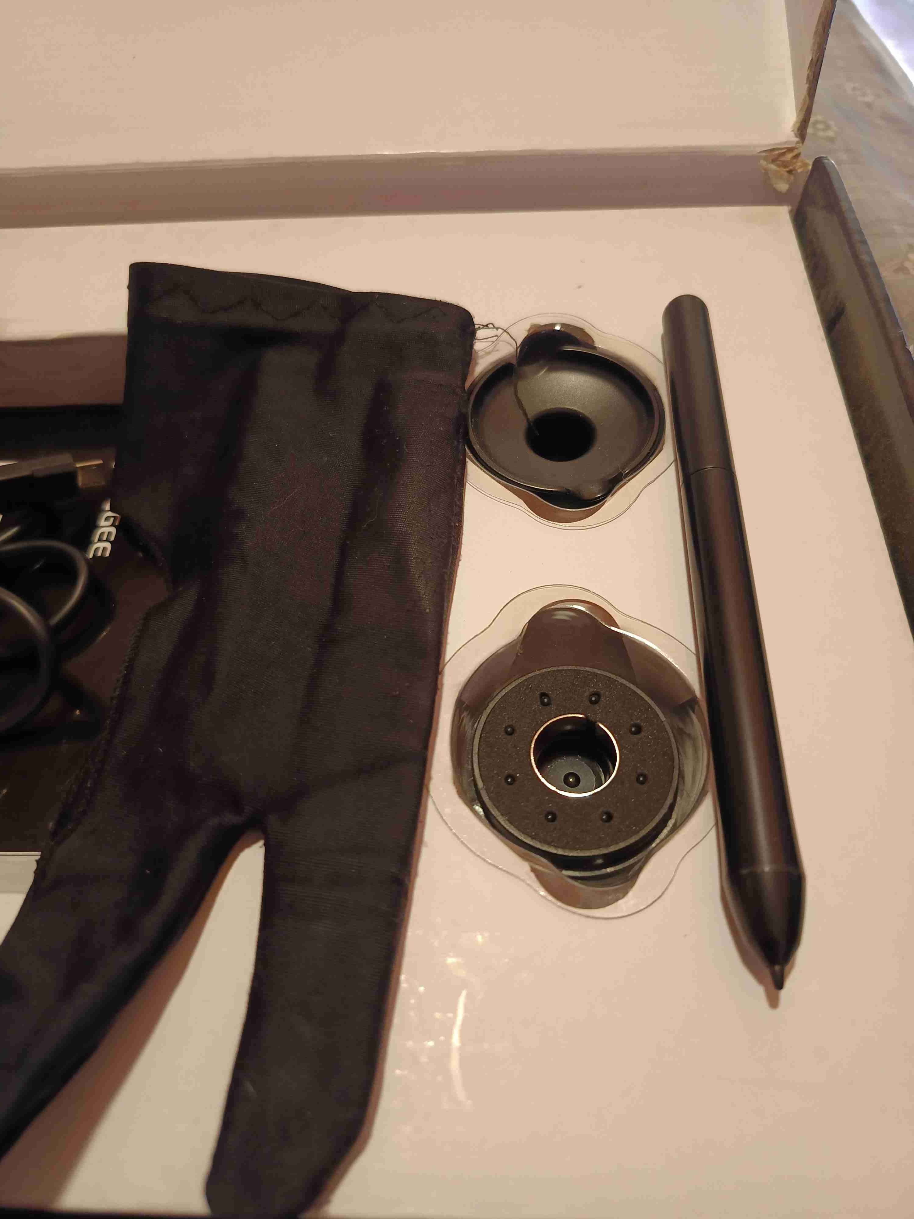 Tablet gráfica UGEE con botones - miniatura 3