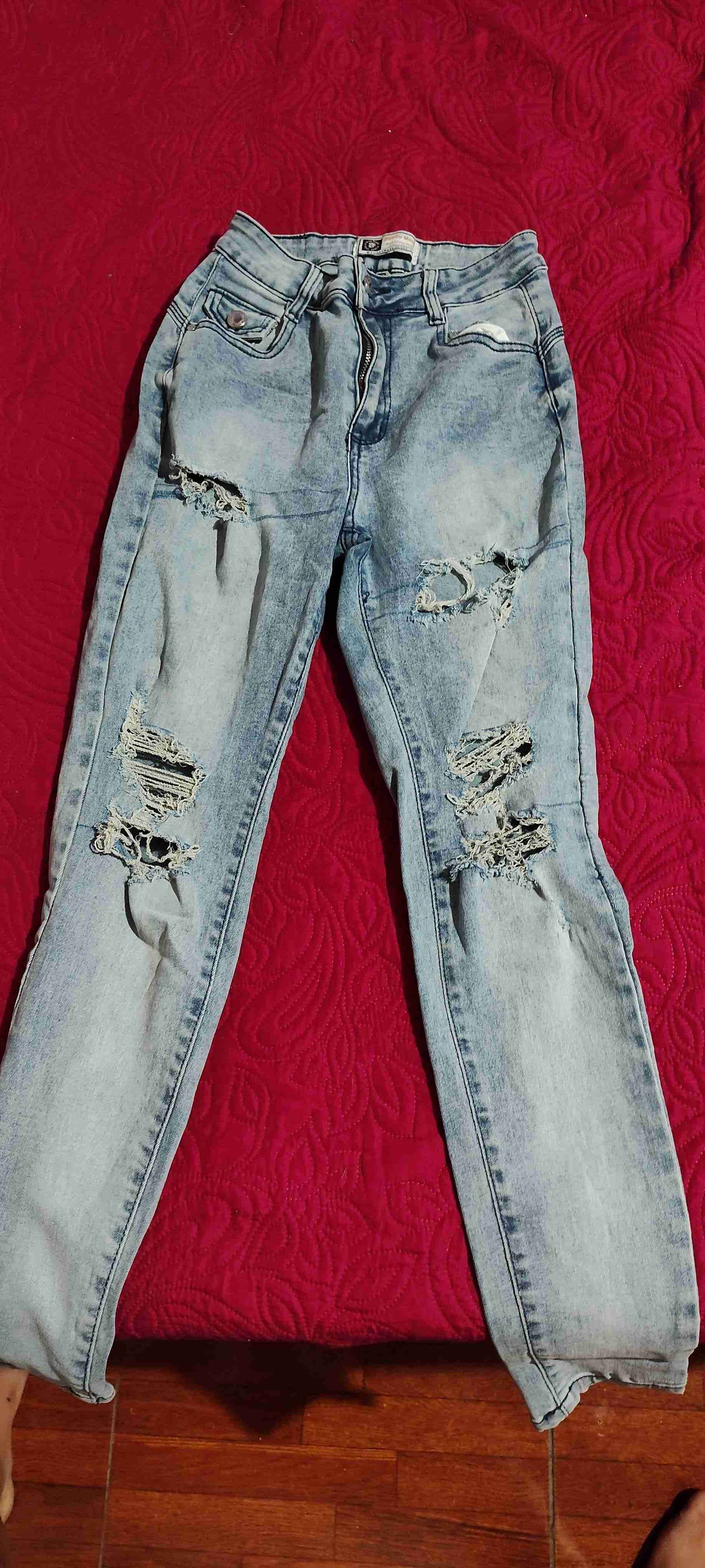 Jeans desgastados azul claros