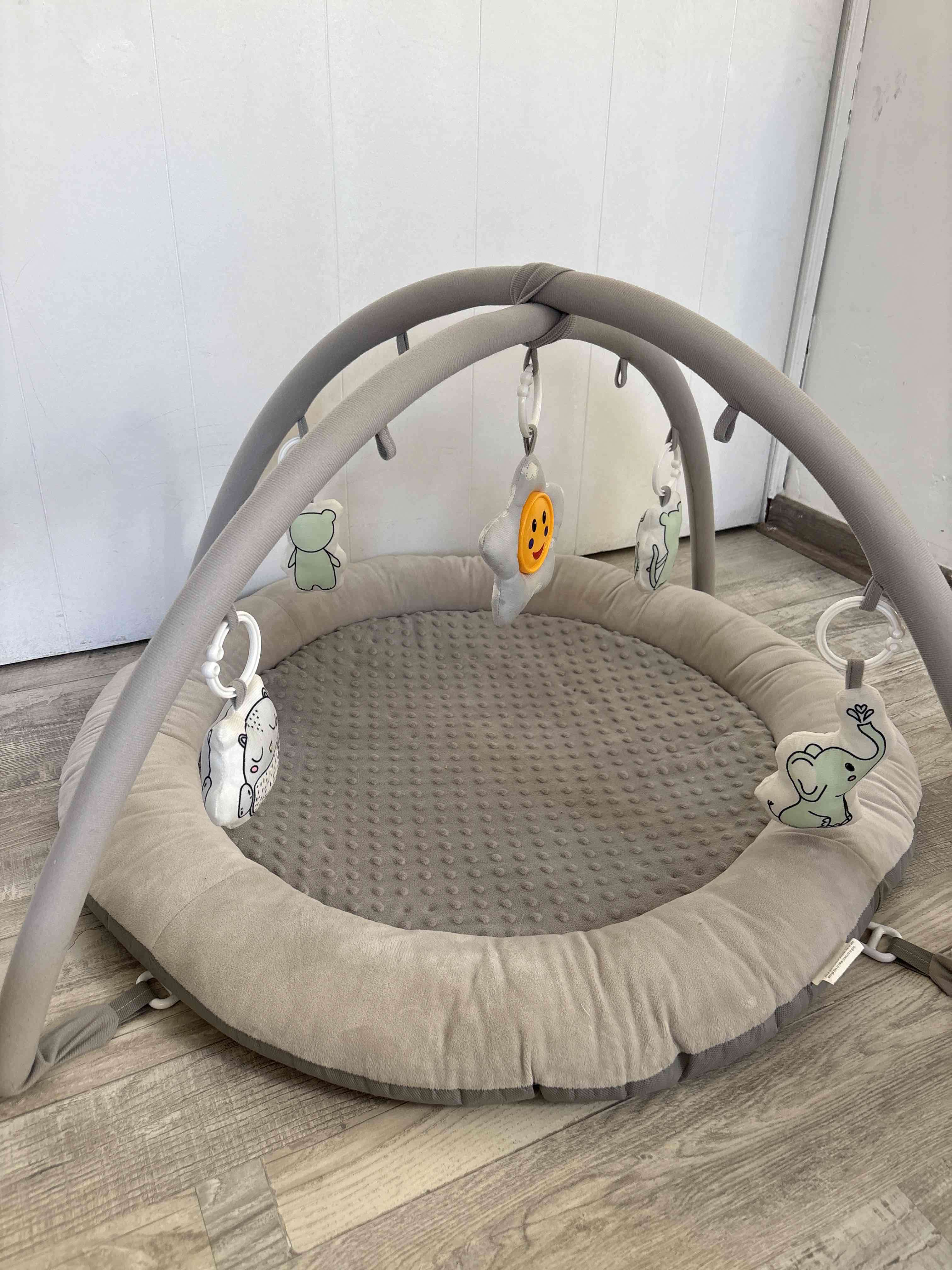 Gimnasio para bebé gris - miniatura 2