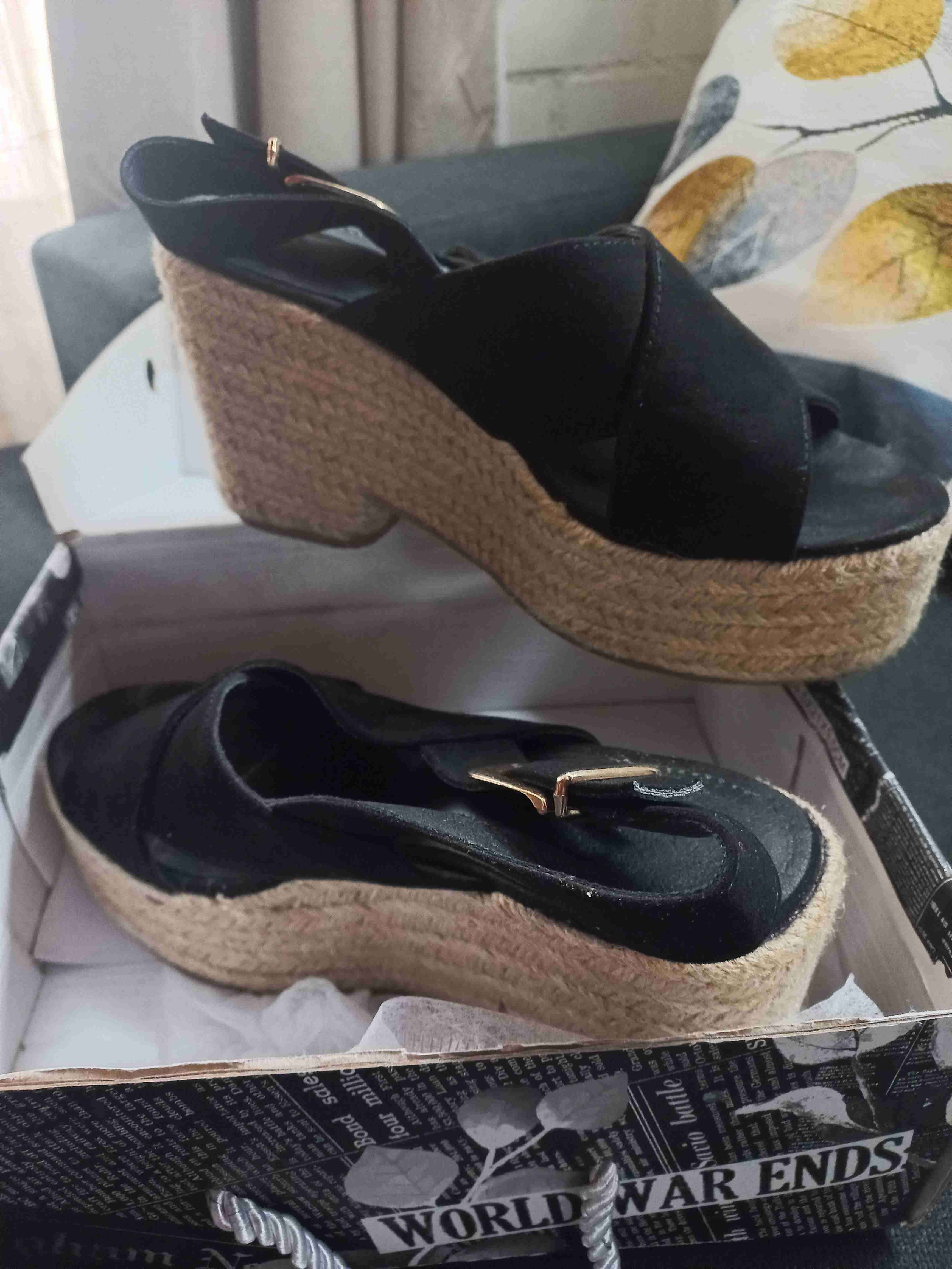 Sandalias negras de plataforma num 37 - miniatura 2