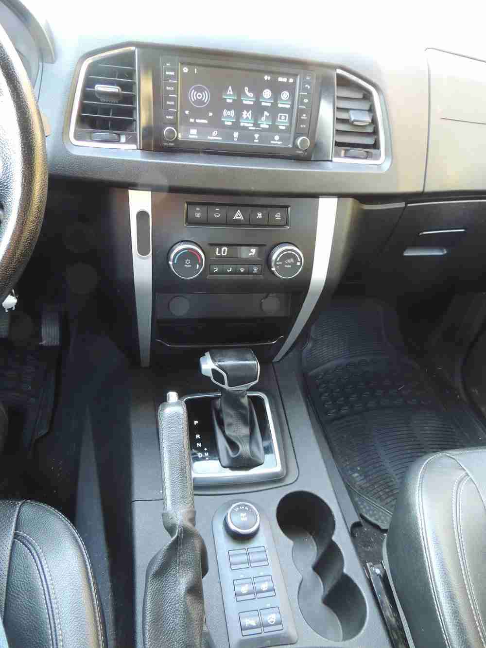 Camioneta SUV UAZ Kazak marrón - miniatura 3