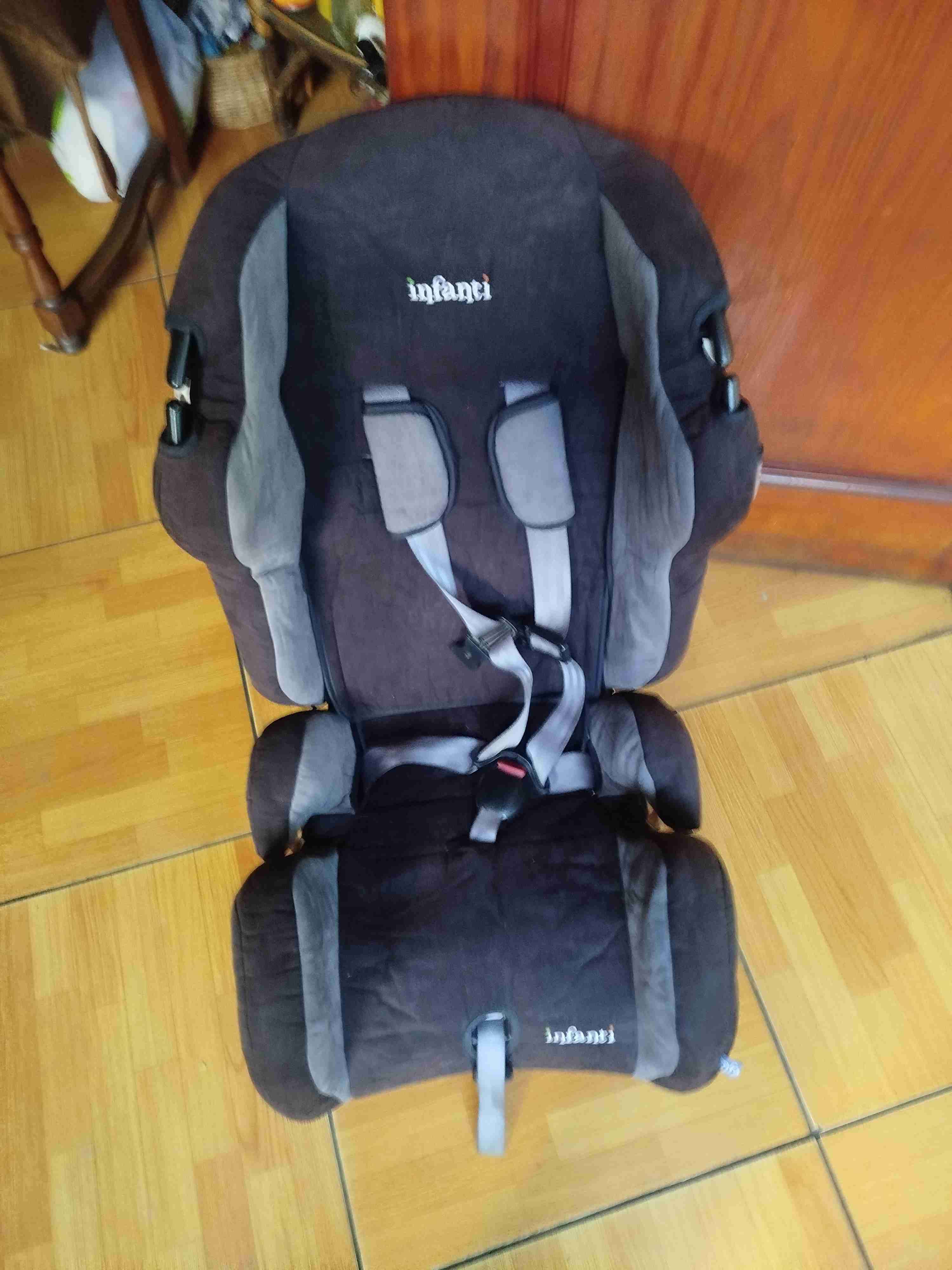 Silla para auto infantil marrón - miniatura 2