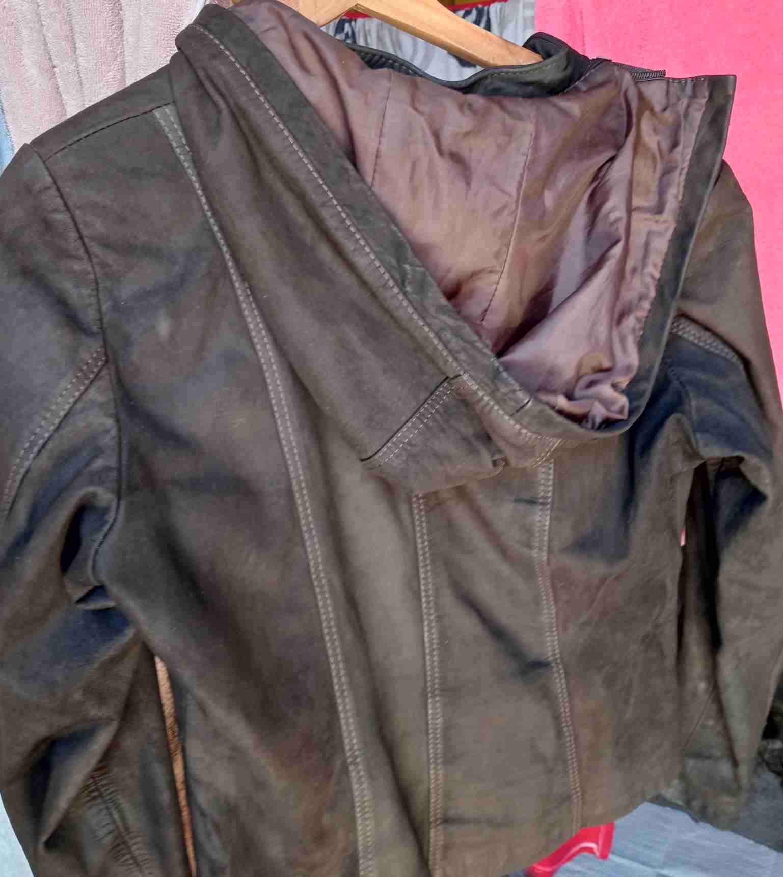 Chaqueta de cuero marron con capucha talla40 - miniatura 2
