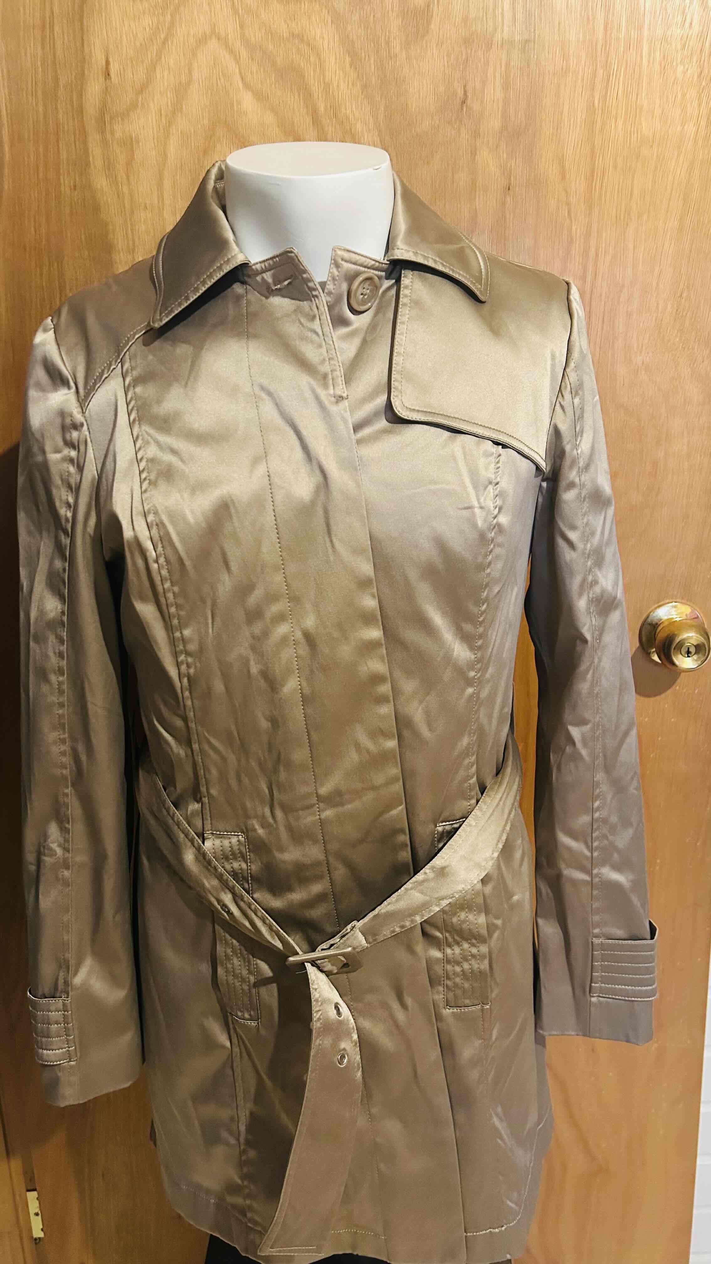 Gabardina Marquis talla L - miniatura 3