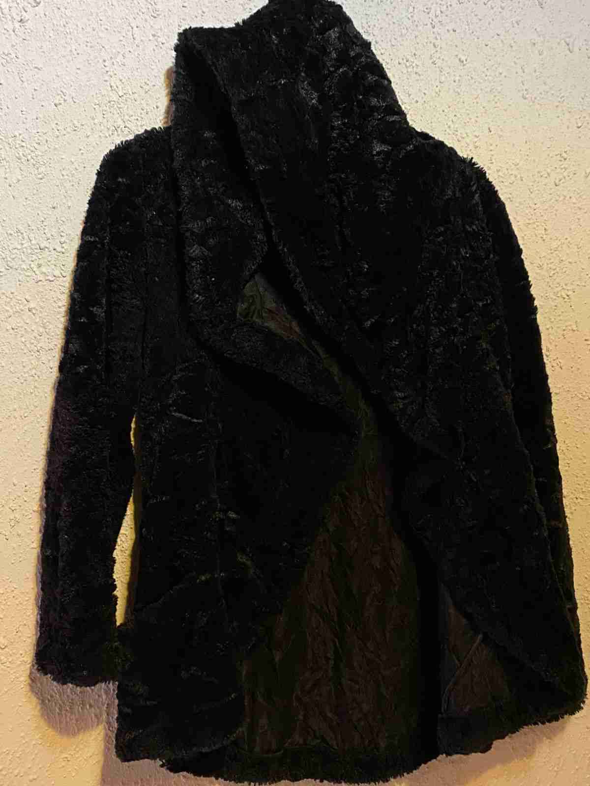 Tapado negro talla M [40] americanino