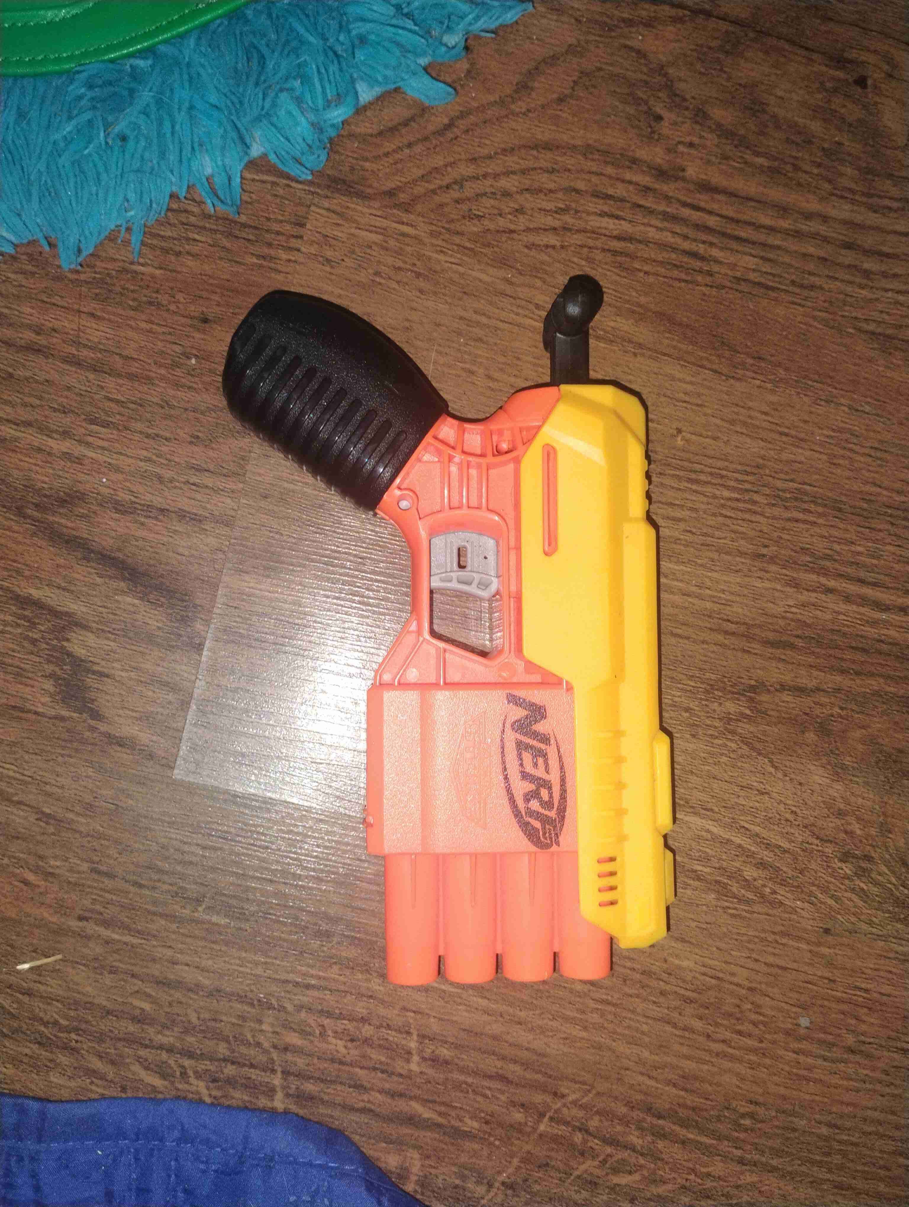 Pistola Nerf de juguete