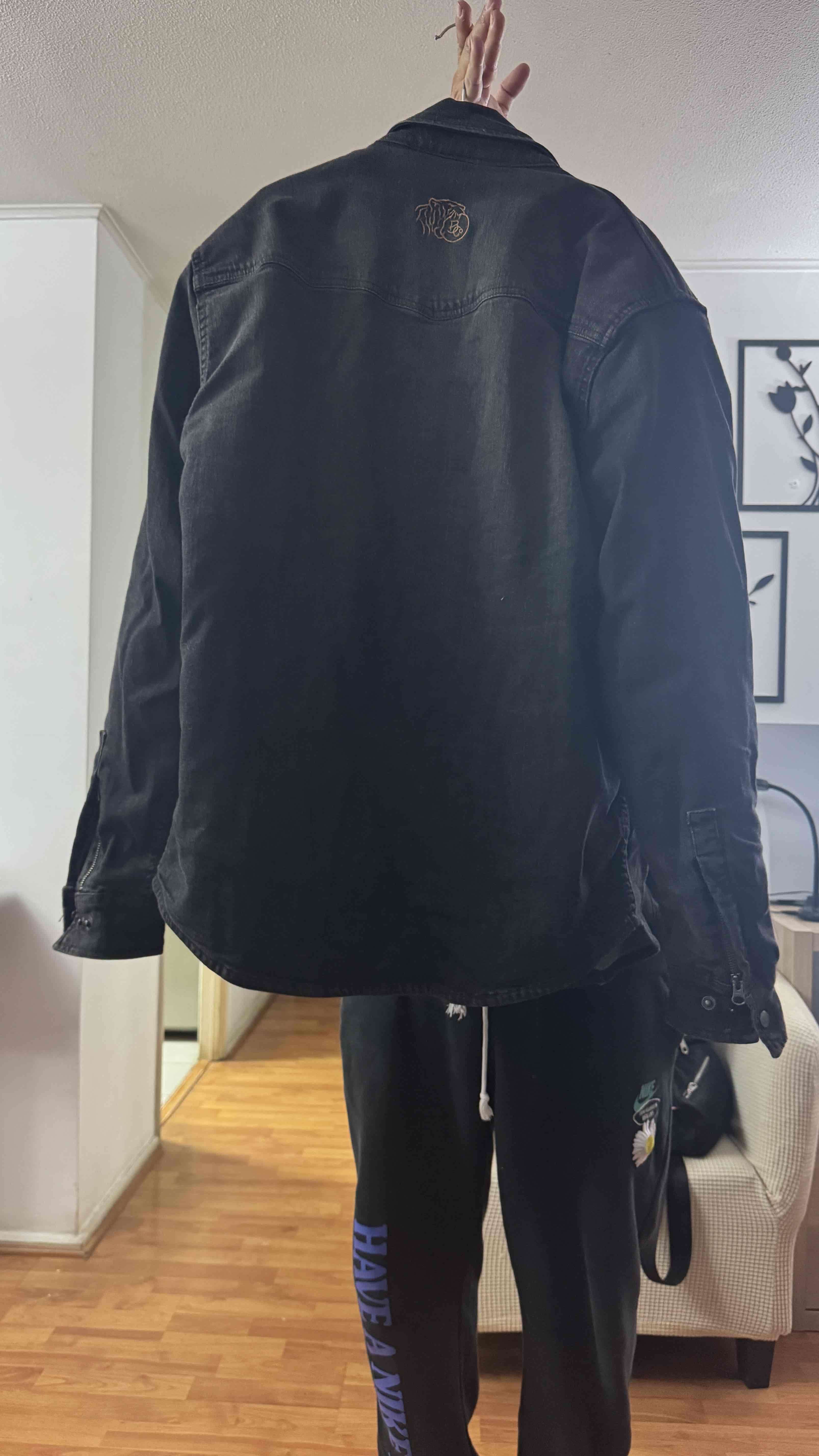 Chaqueta negra Triumph motocicletas - miniatura 2