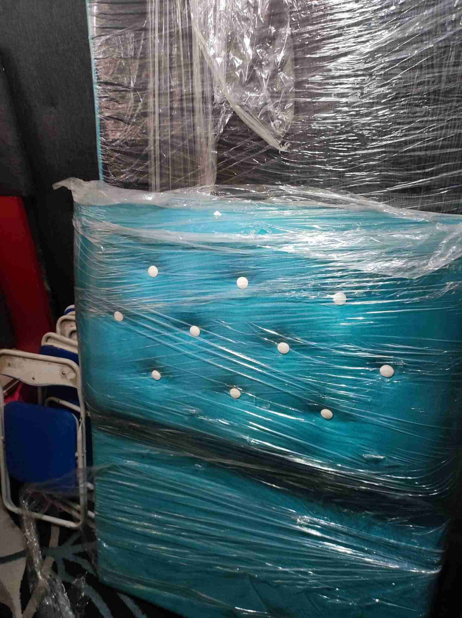 Respaldo de cama azul tapizado - miniatura 3