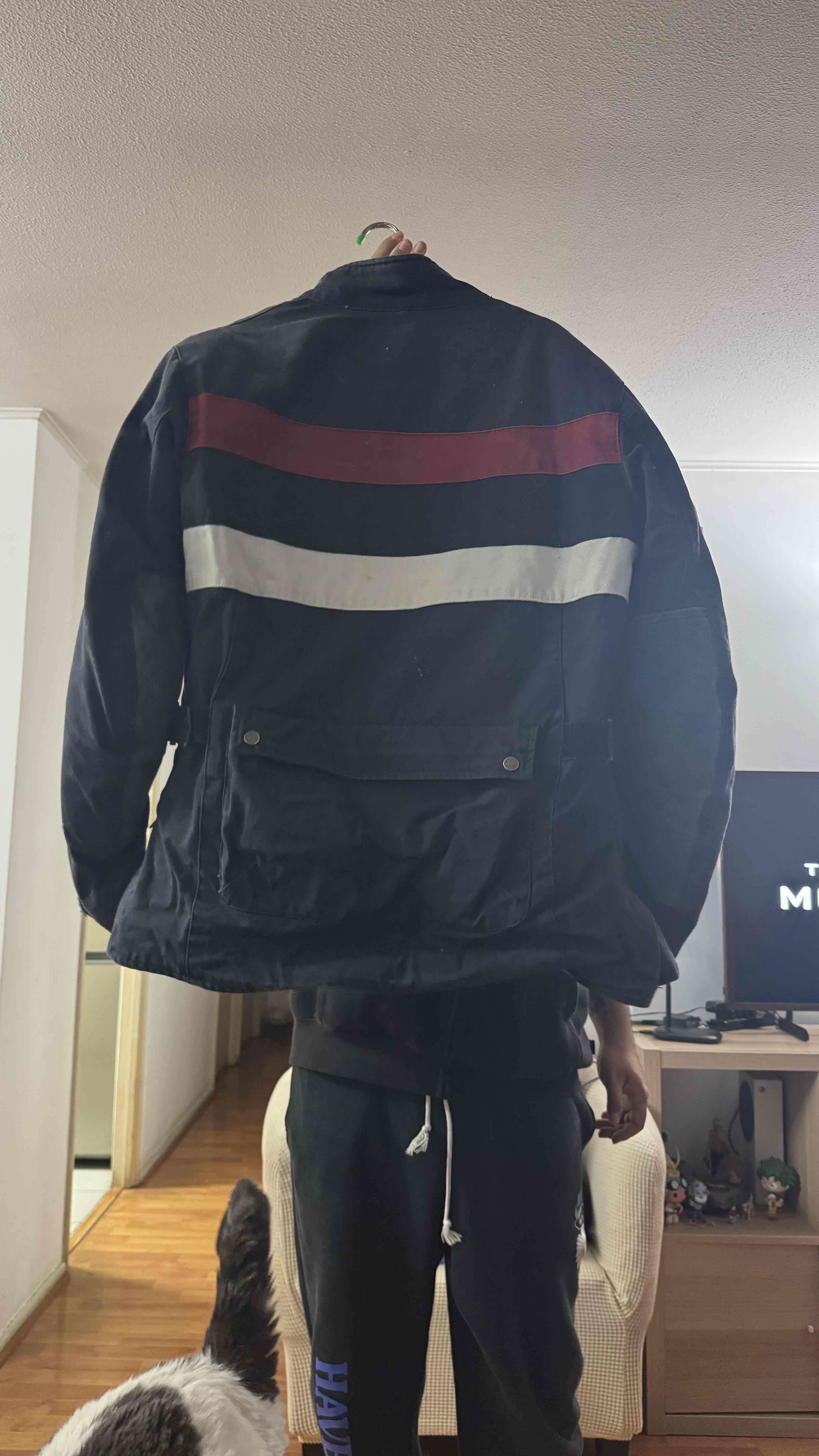 Chaqueta negra estilo rally - miniatura 2