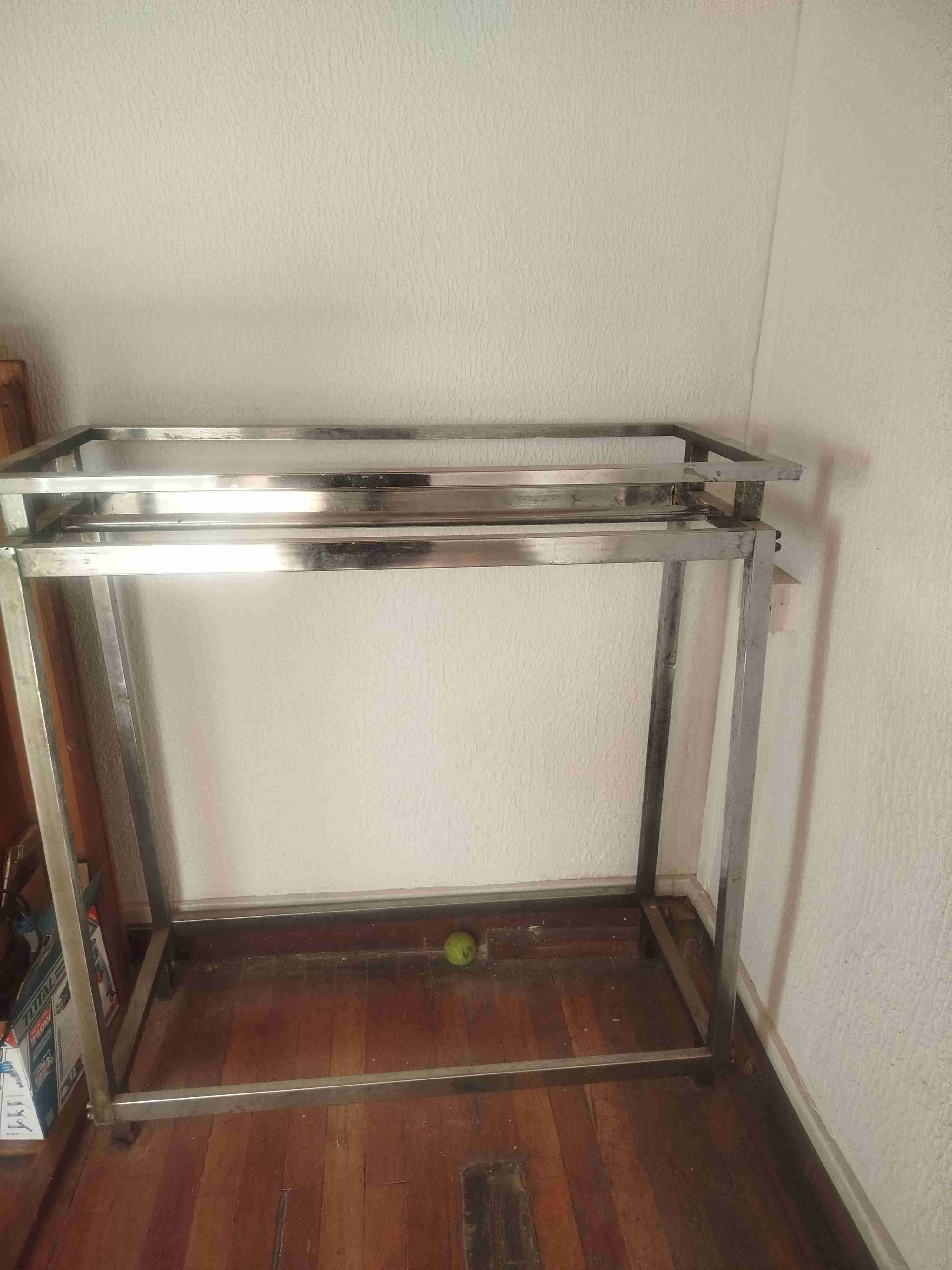 Percheros de ropa metálicos - miniatura 2