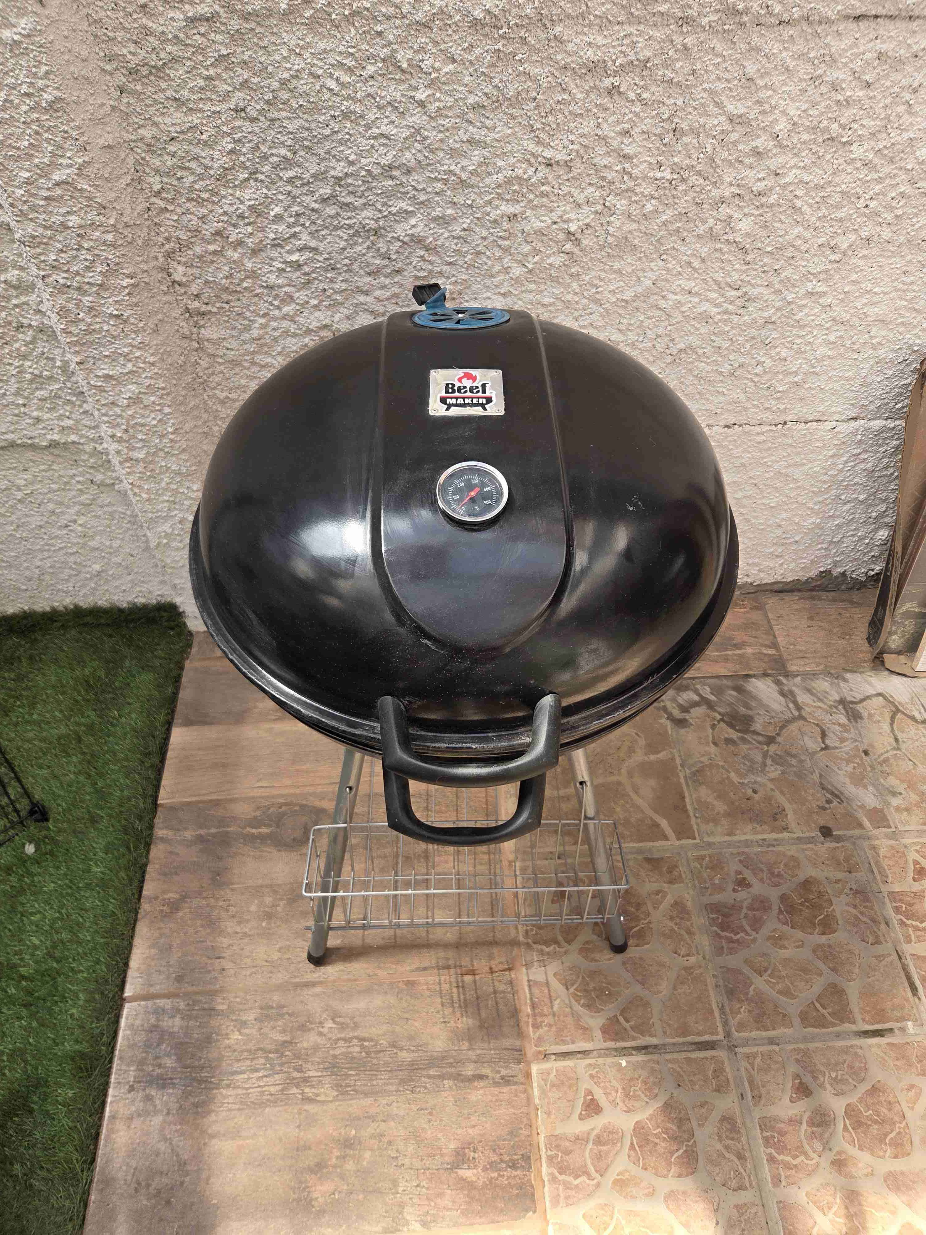 Parrilla de carbón negra - 2