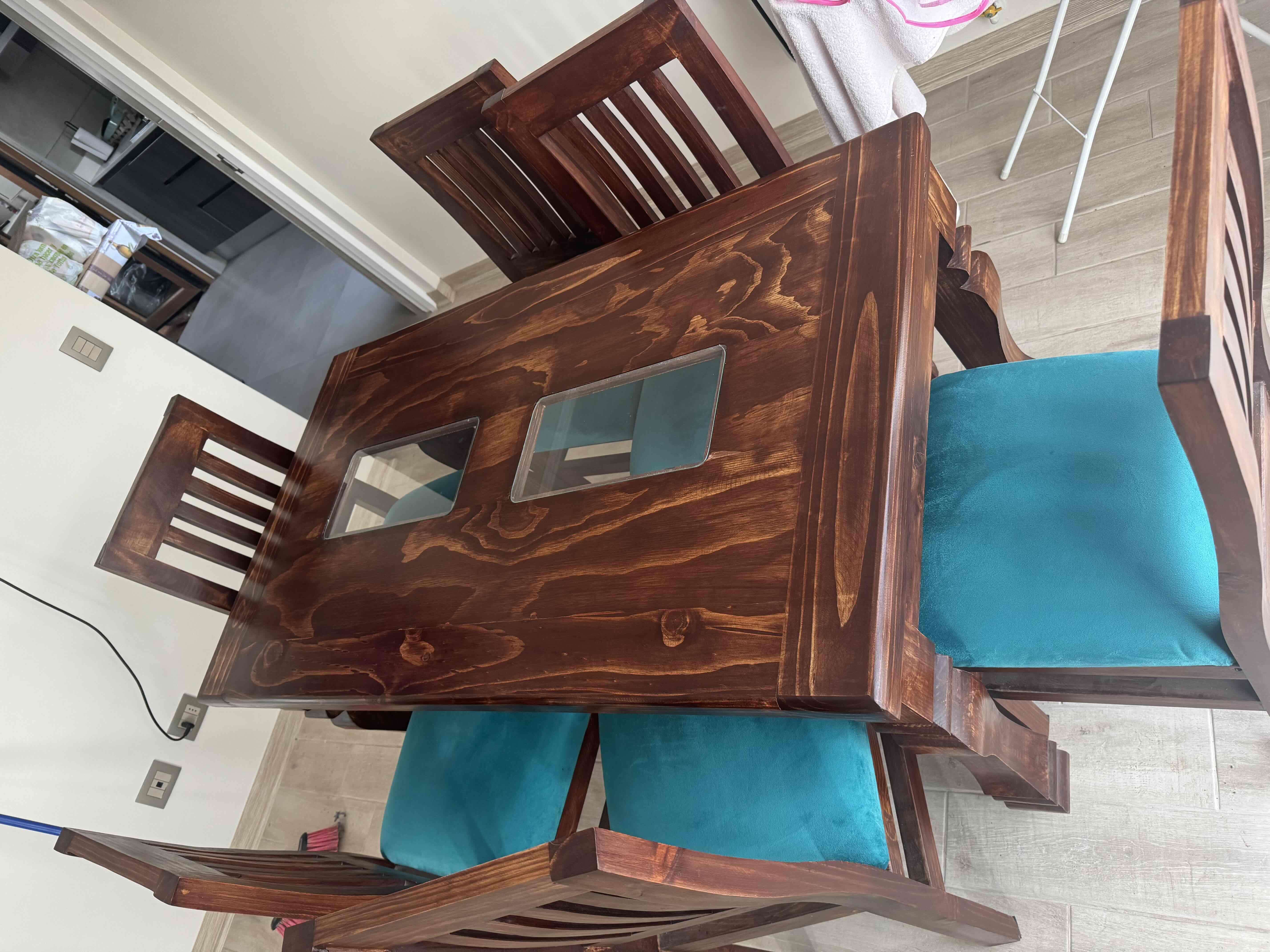 Mesa de comedor madera y vidrio