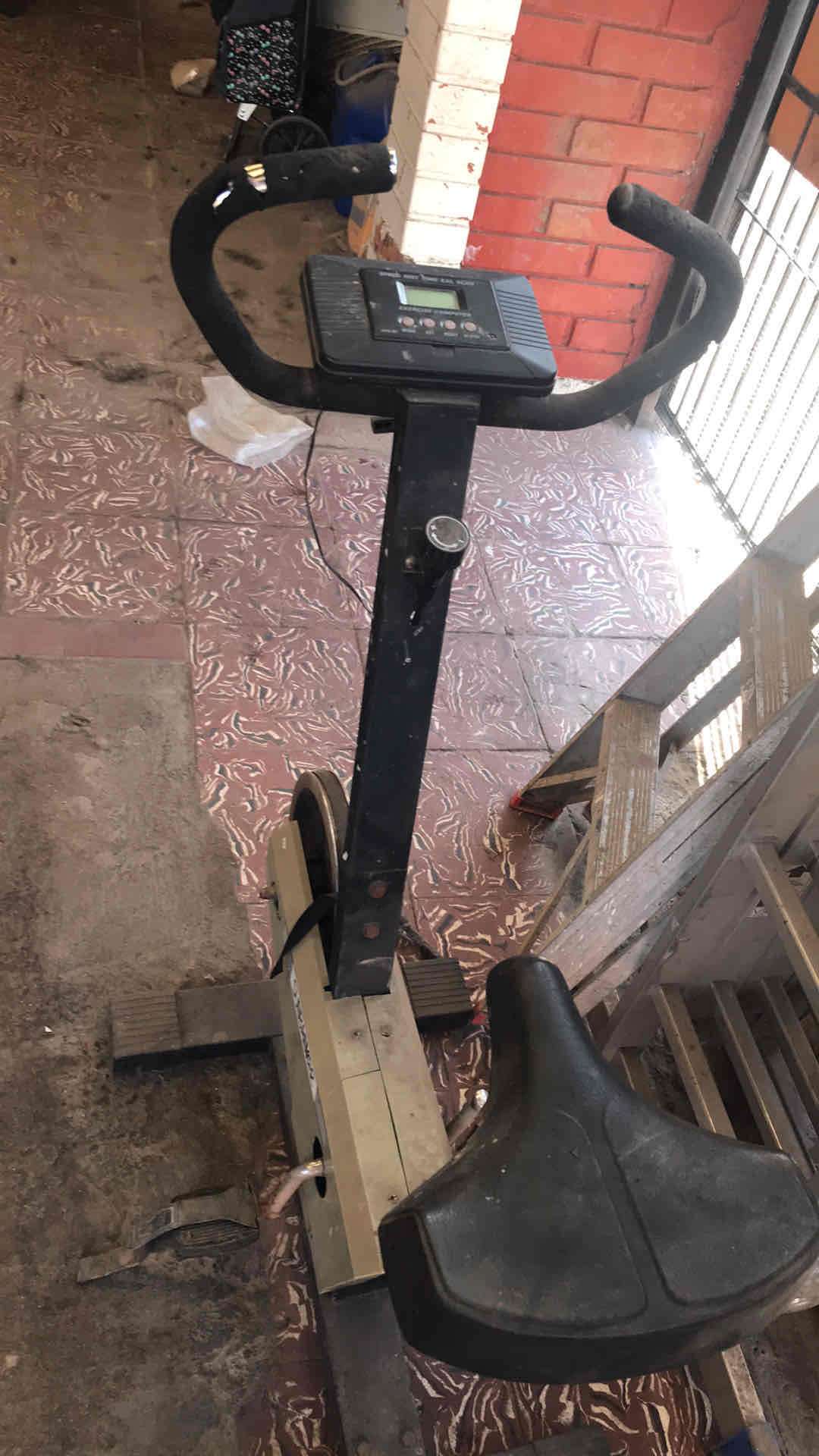 Bicicleta estática usada