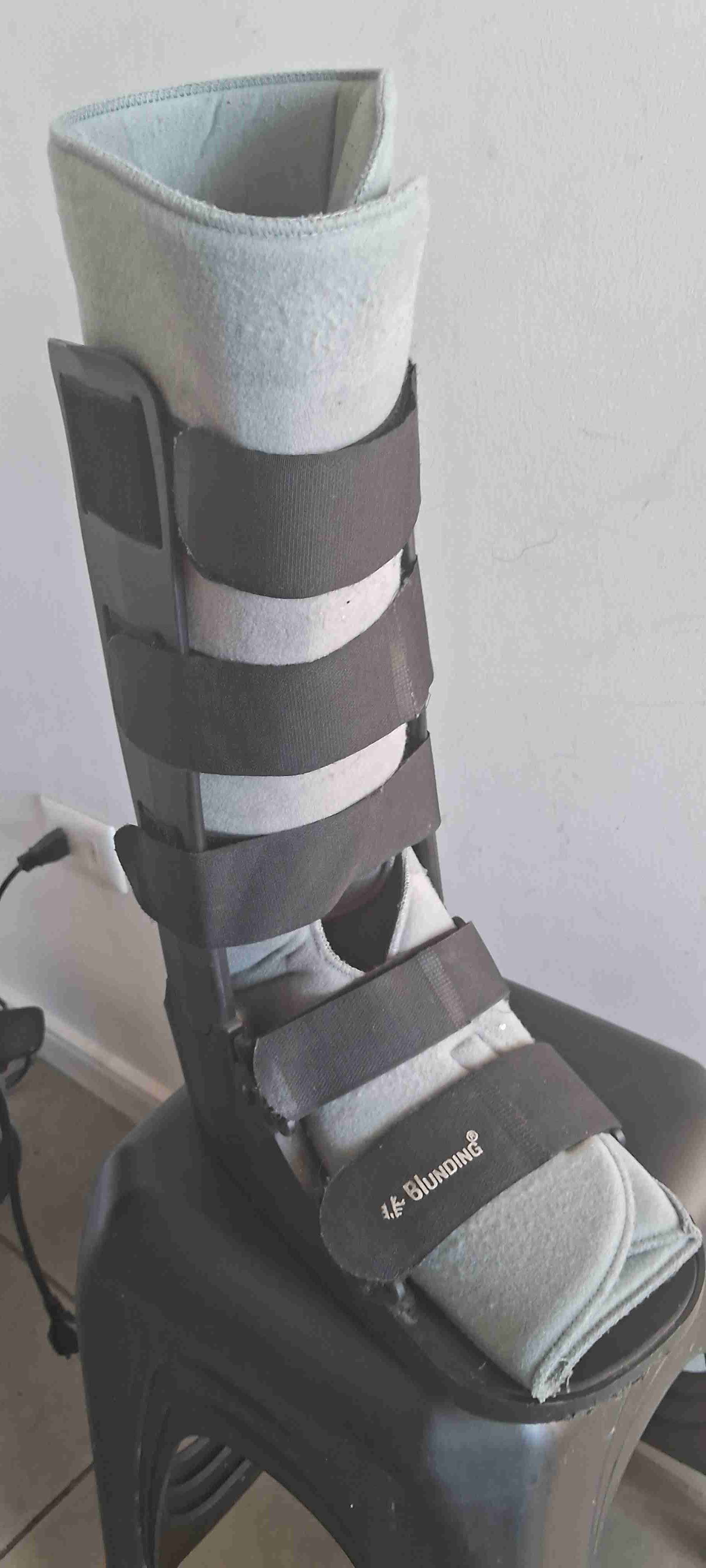 Bota ortopédica con velcro