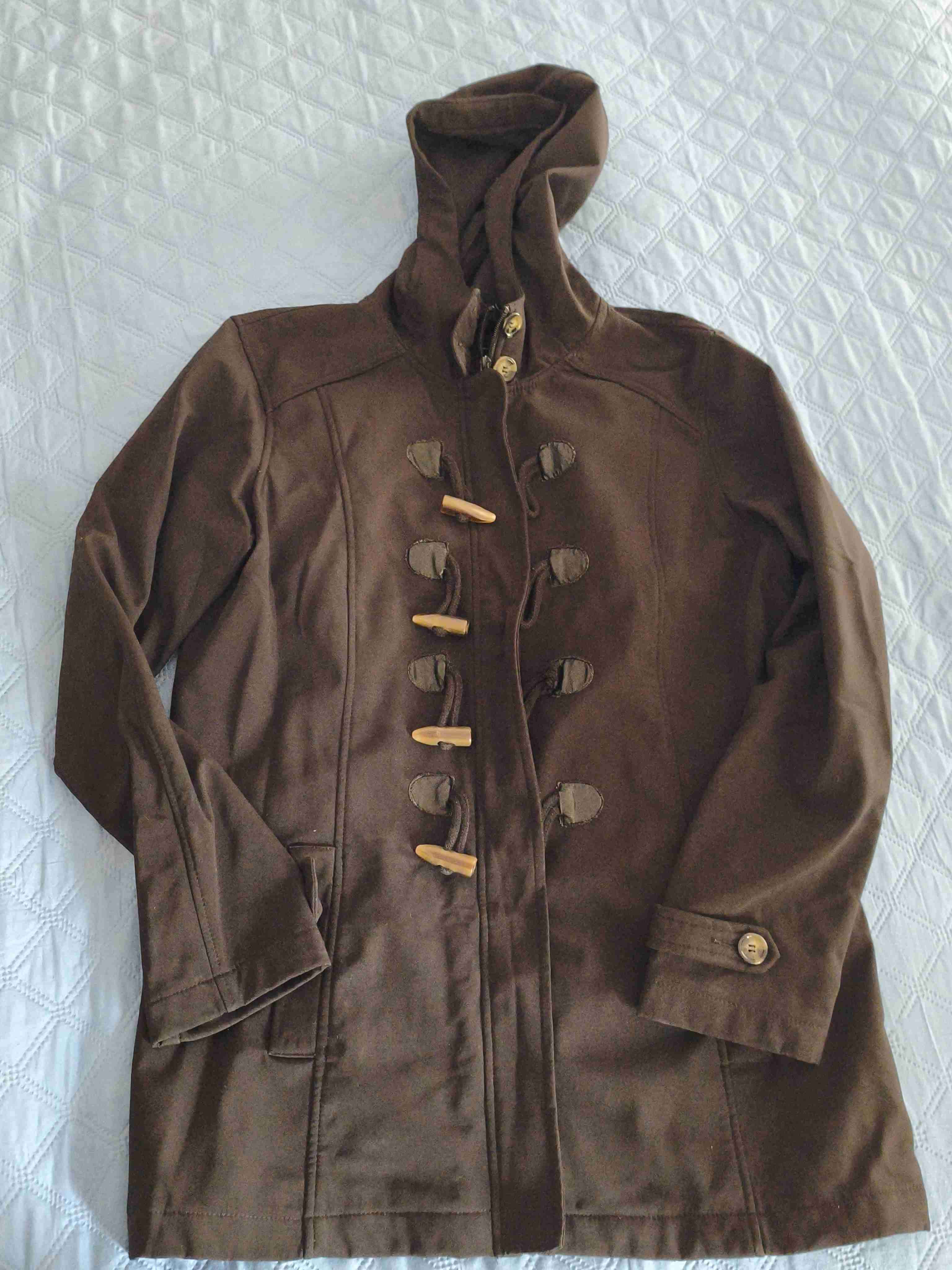 Chaqueta softshell con capucha