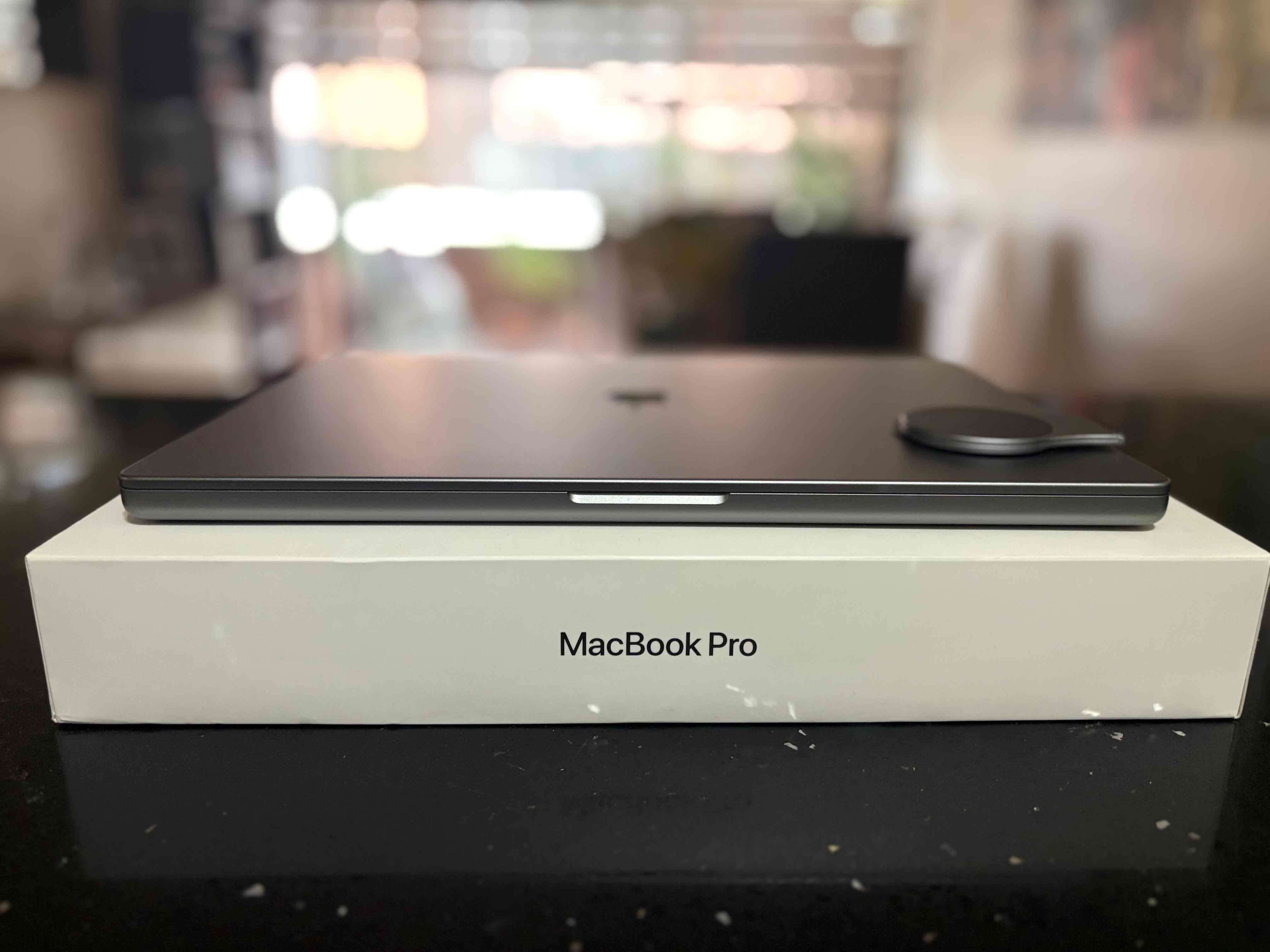 MacBook Pro 16 pulgadas M1 Pro - miniatura 3