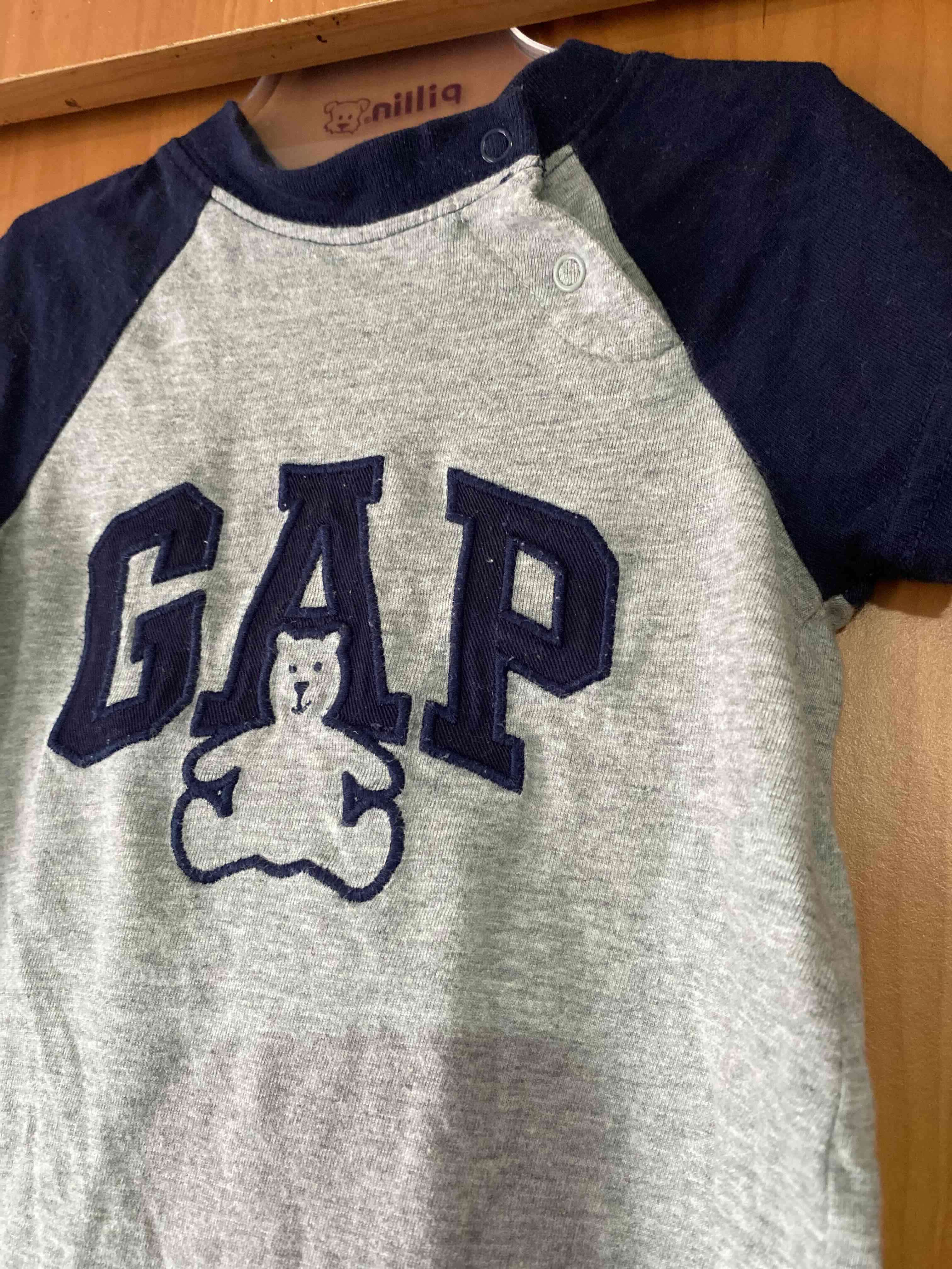 Enterito bebé GAP gris y azul - miniatura 2